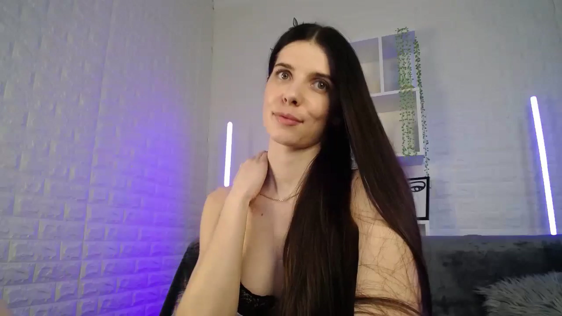 Gallery image thumbnail from SaraRich's myfreecams stream on, 01/28/2024, 14:38 image 8 of 20