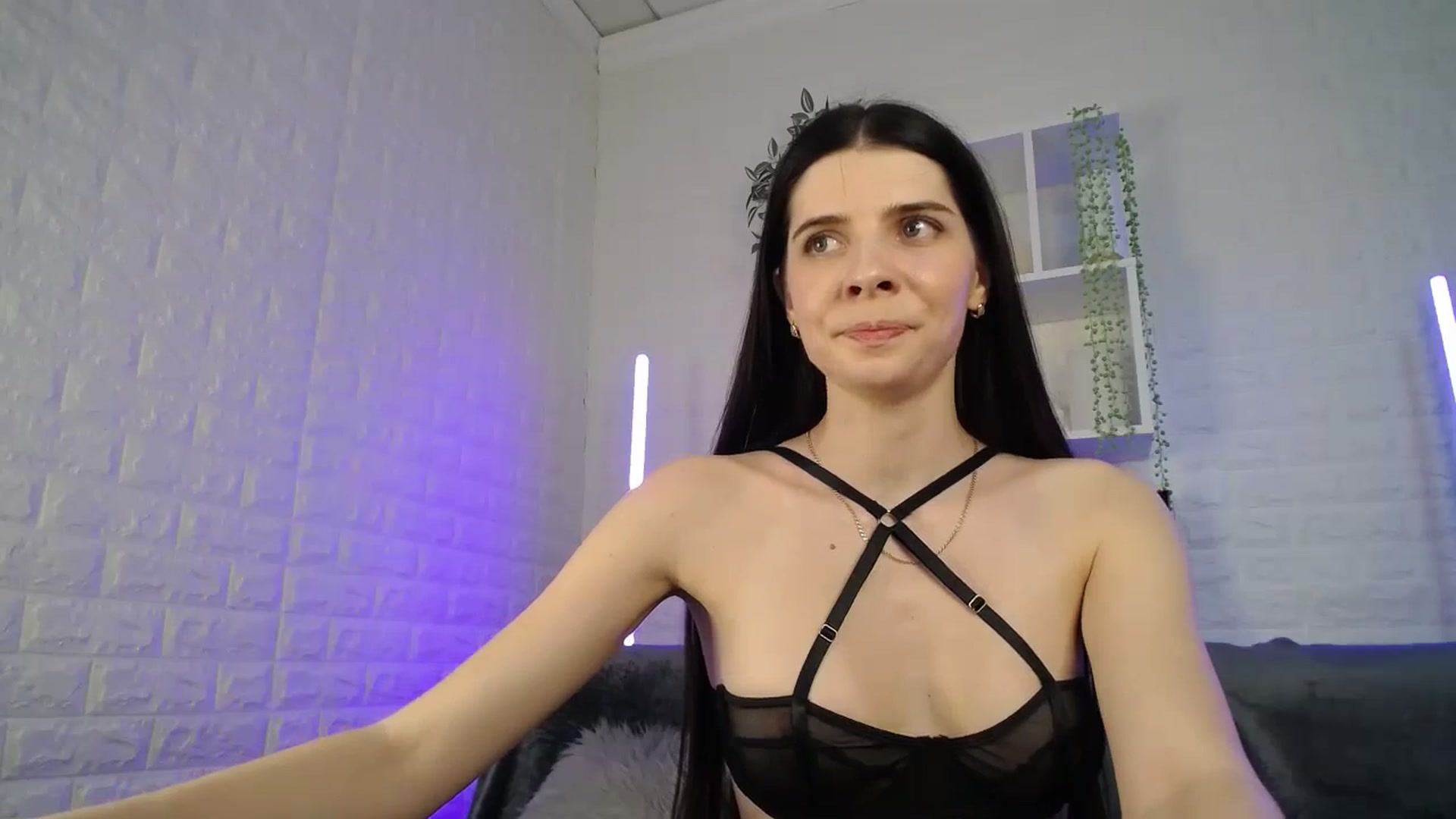 Gallery image thumbnail from SaraRich's myfreecams stream on, 01/30/2024, 12:11 image 14 of 20