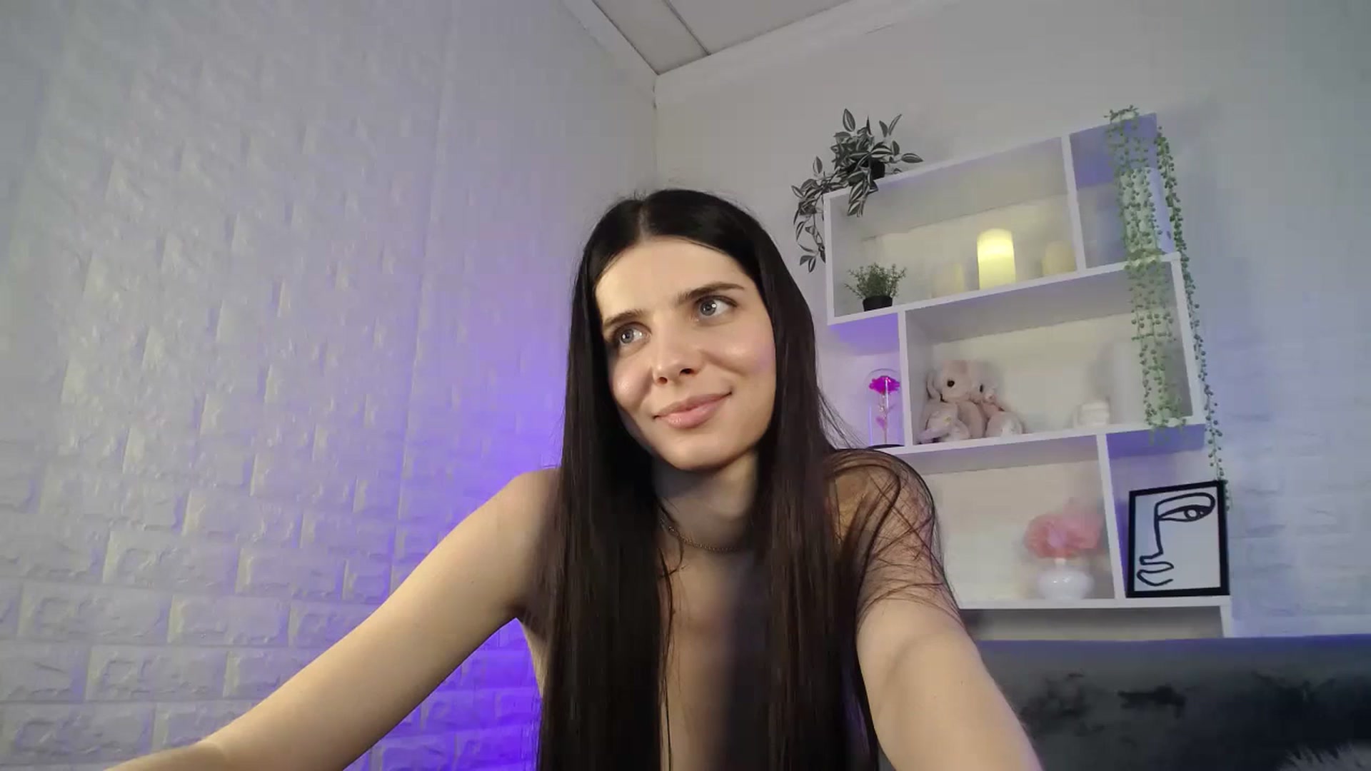 Gallery image thumbnail from SaraRich's myfreecams stream on, 02/02/2024, 14:29 image 4 of 20