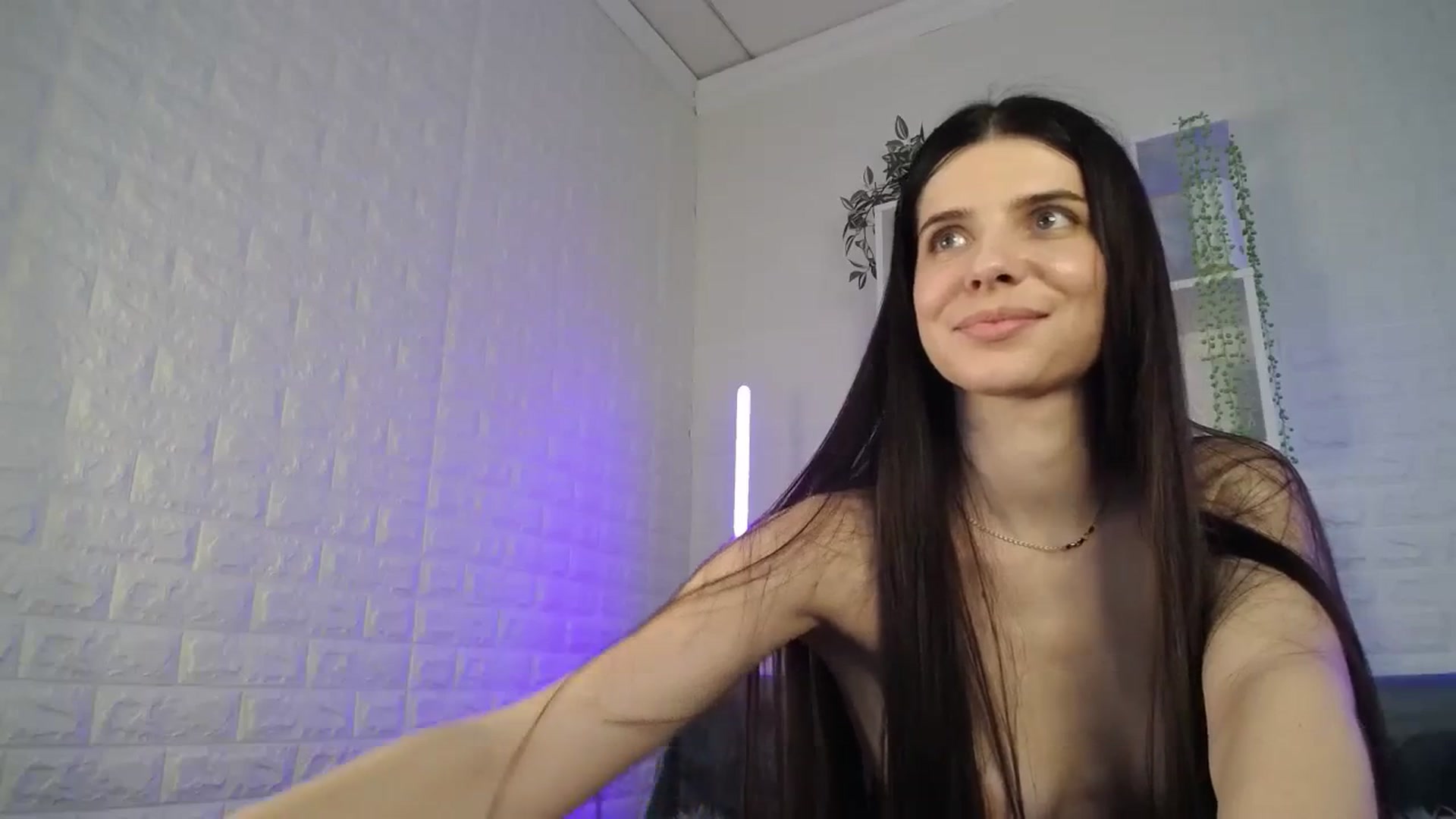 Gallery image thumbnail from SaraRich's myfreecams stream on, 02/02/2024, 14:29 image 17 of 20