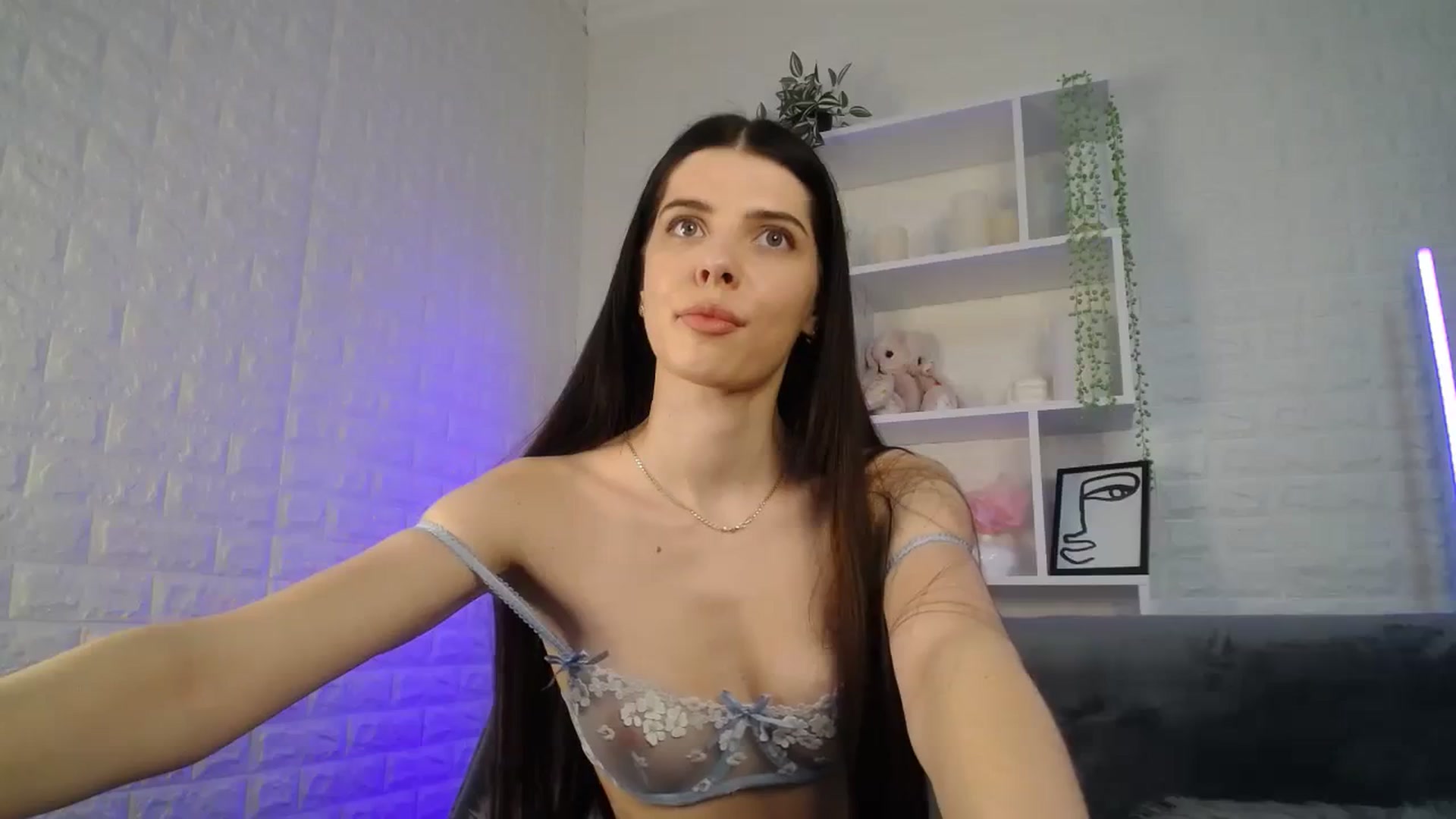 Gallery image thumbnail from SaraRich's myfreecams stream on, 02/11/2024, 11:07 image 3 of 20