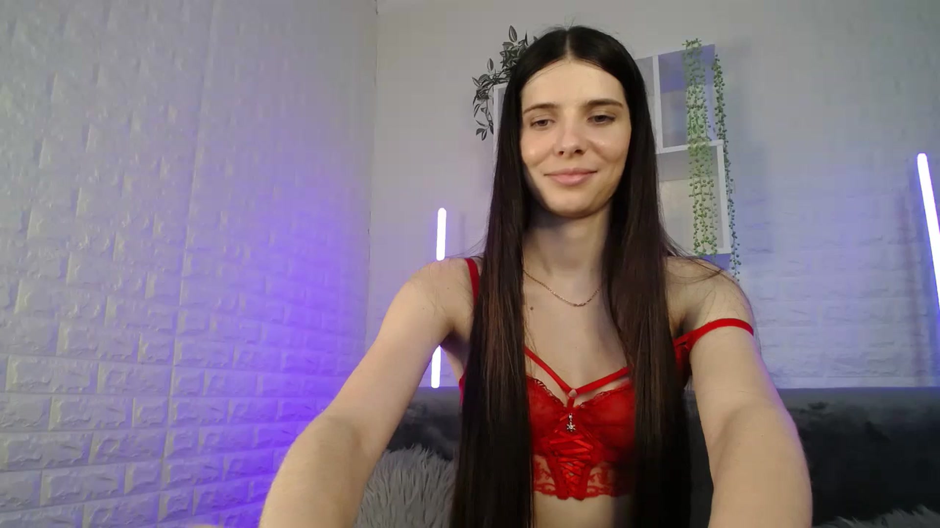 Gallery image thumbnail from SaraRich's myfreecams stream on, 04/24/2024, 13:16 image 10 of 20