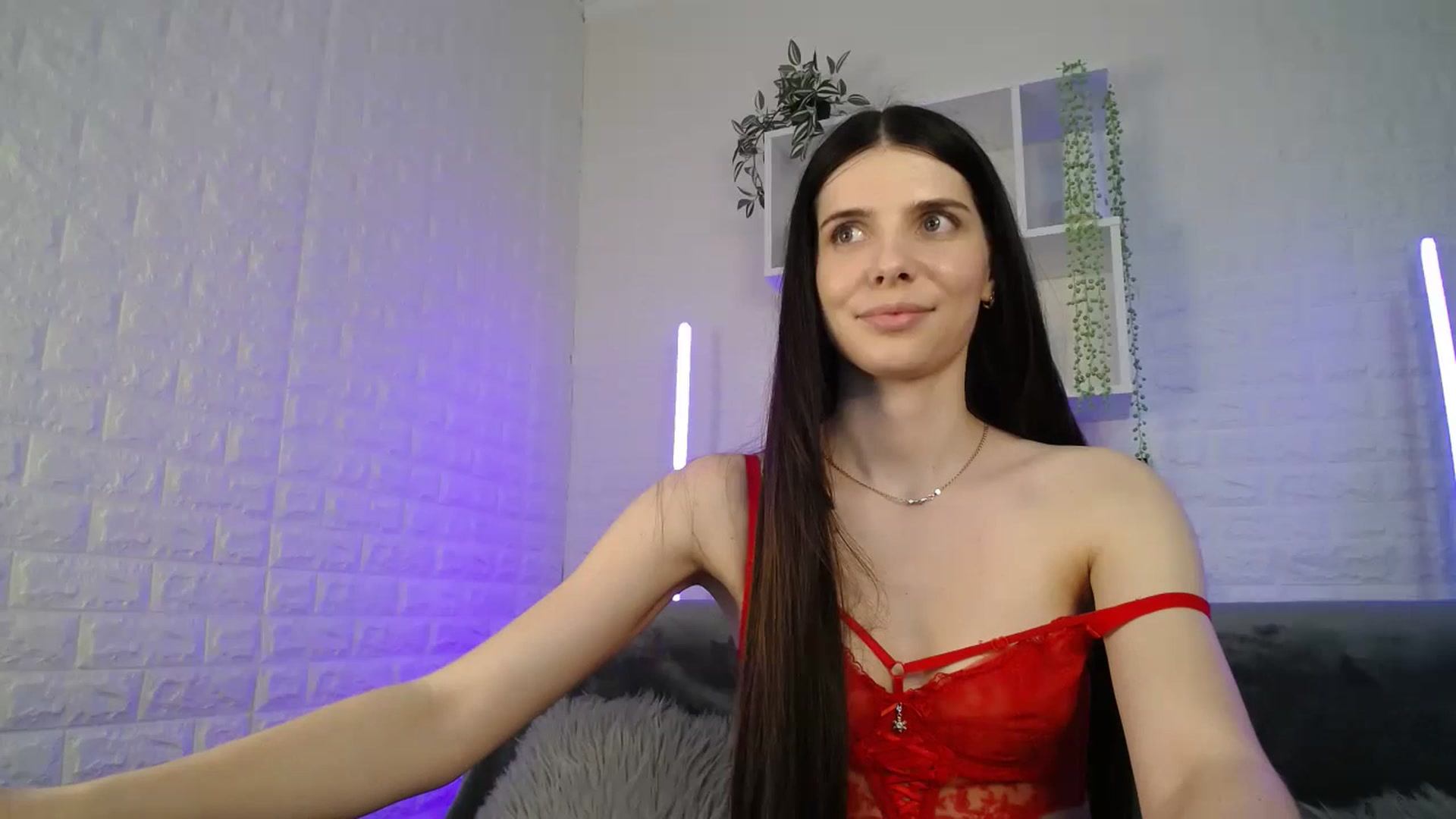 Gallery image thumbnail from SaraRich's myfreecams stream on, 04/24/2024, 13:16 image 15 of 20