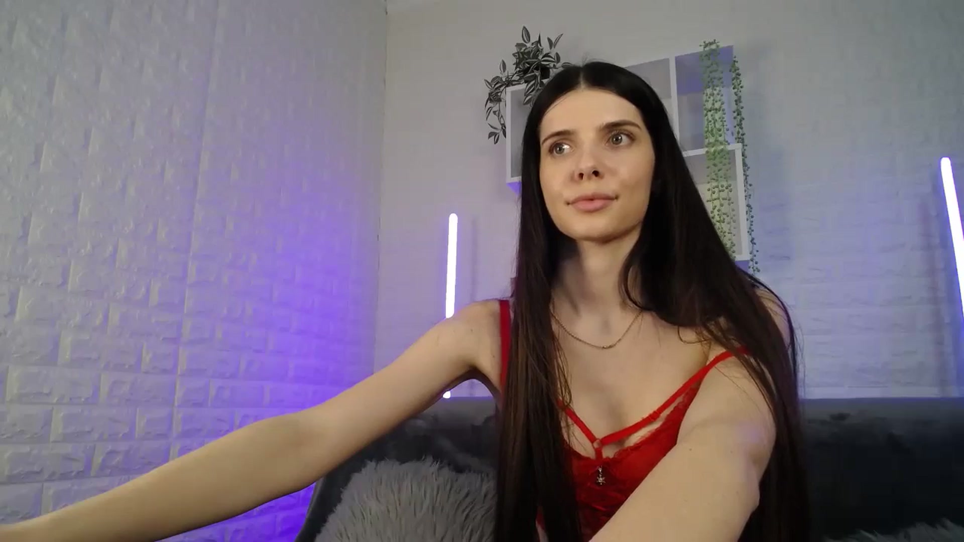 Gallery image thumbnail from SaraRich's myfreecams stream on, 04/24/2024, 13:16 image 5 of 20