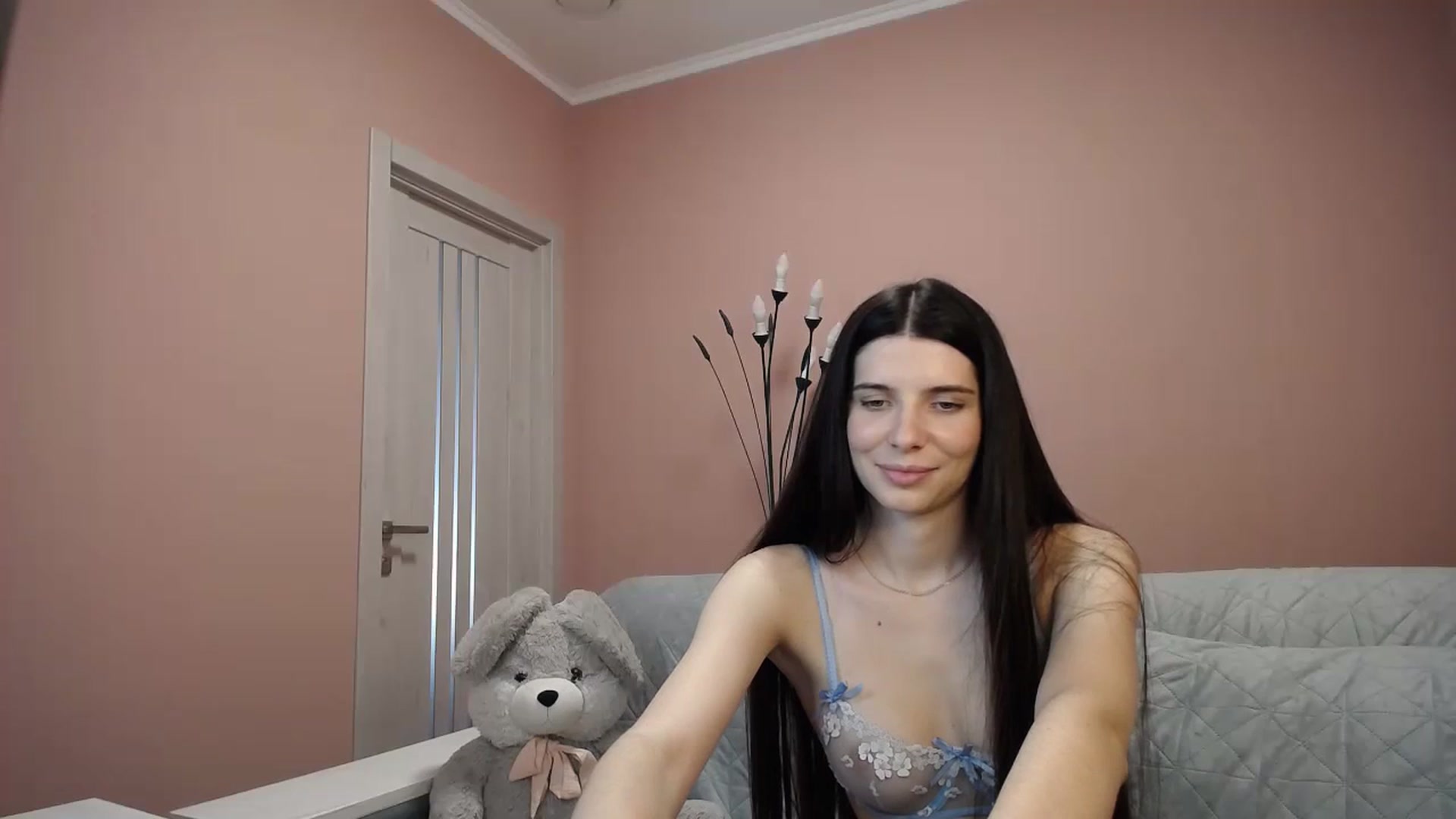 Gallery image thumbnail from SaraRich's myfreecams stream on, 04/27/2024, 10:42 image 14 of 20