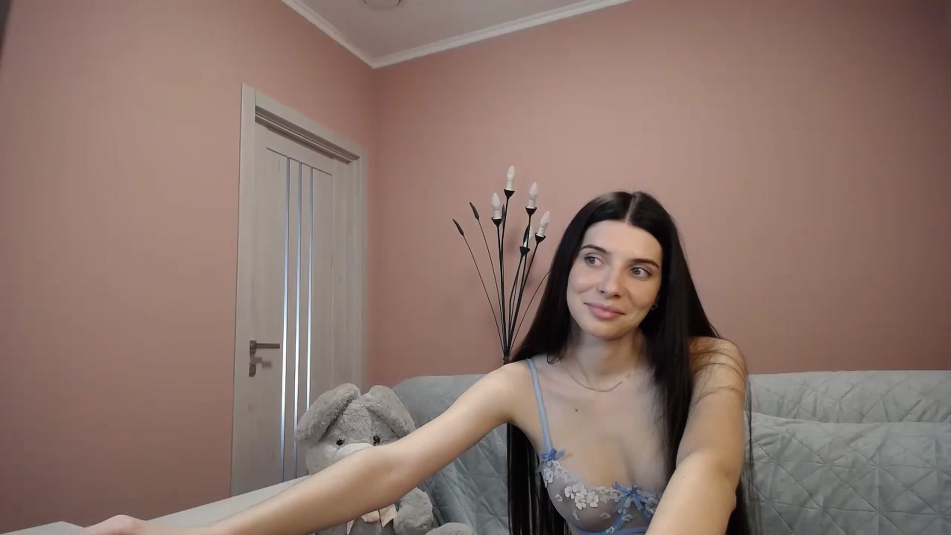 Gallery image thumbnail from SaraRich's myfreecams stream on, 04/27/2024, 10:42 image 11 of 20