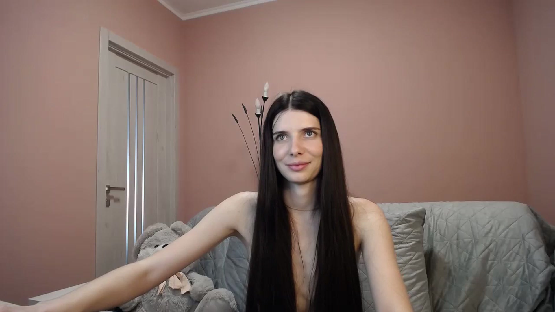 Gallery image thumbnail from SaraRich's myfreecams stream on, 04/27/2024, 12:20 image 15 of 20