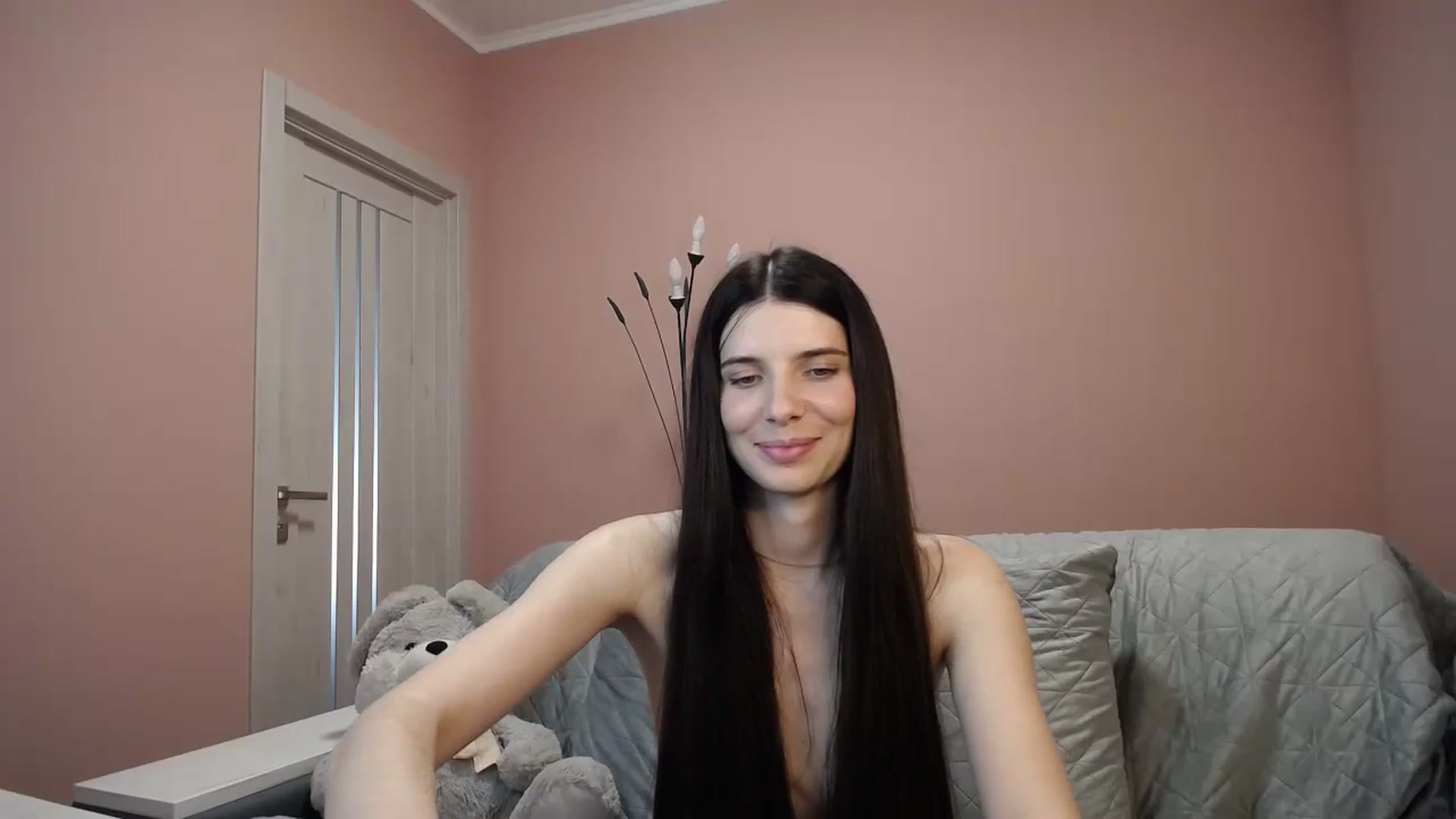 Gallery image thumbnail from SaraRich's myfreecams stream on, 04/27/2024, 12:20 image 19 of 20