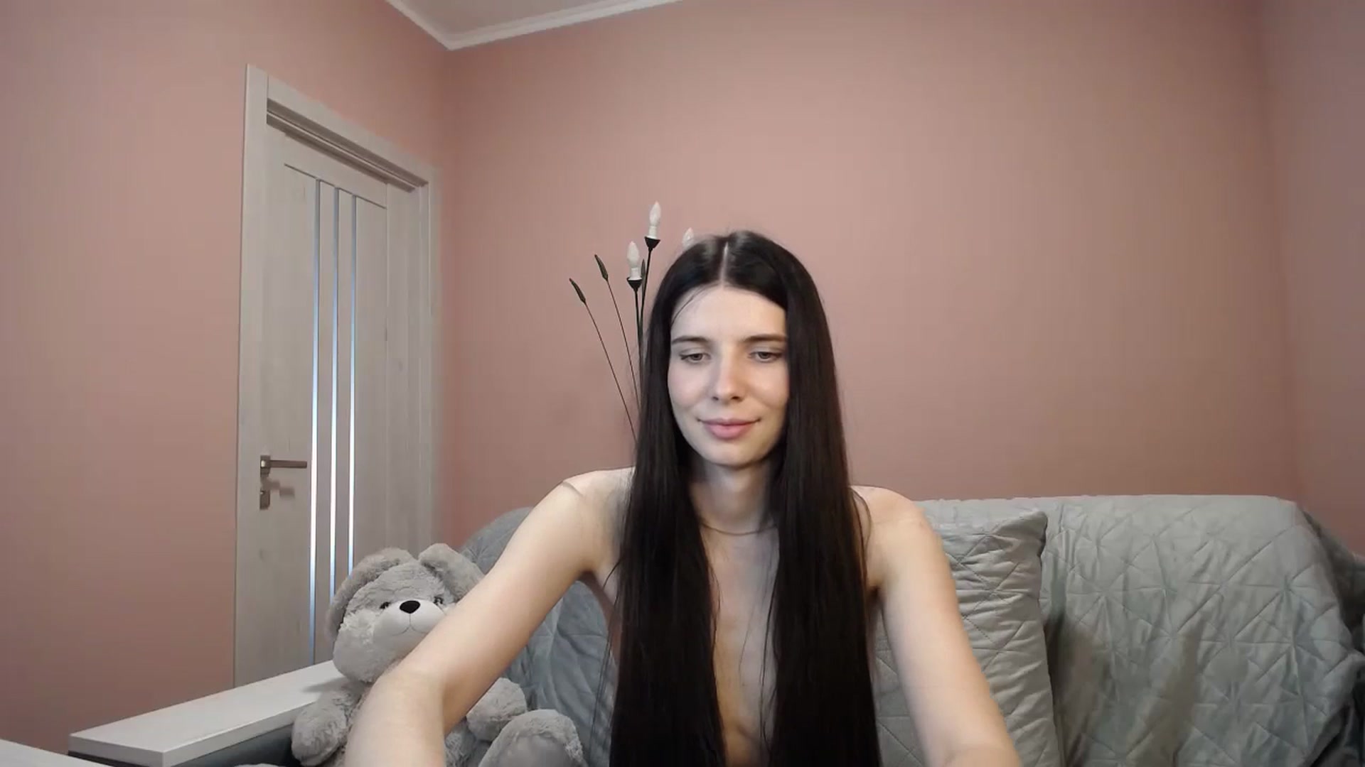 Gallery image thumbnail from SaraRich's myfreecams stream on, 04/27/2024, 12:20 image 6 of 20