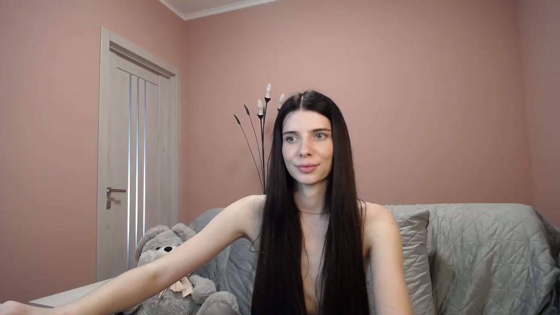 Gallery image thumbnail from SaraRich's myfreecams stream on, 04/27/2024, 12:20 image 8 of 20