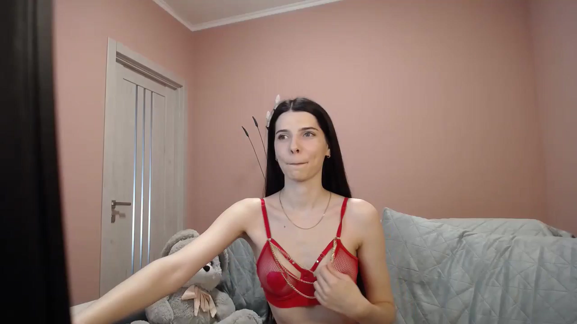 Gallery image thumbnail from SaraRich's myfreecams stream on, 05/07/2024, 08:16 image 1 of 20