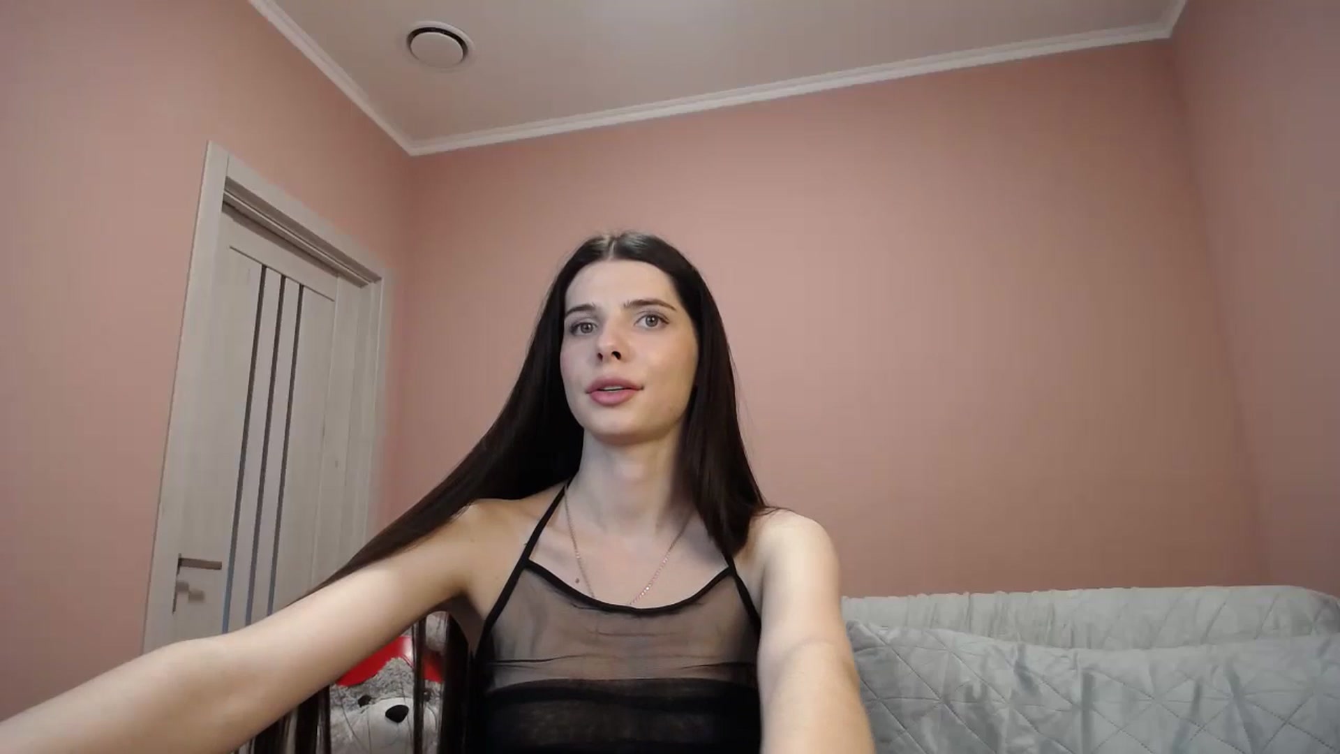 Gallery image thumbnail from SaraRich's myfreecams stream on, 05/14/2024, 10:13 image 12 of 20