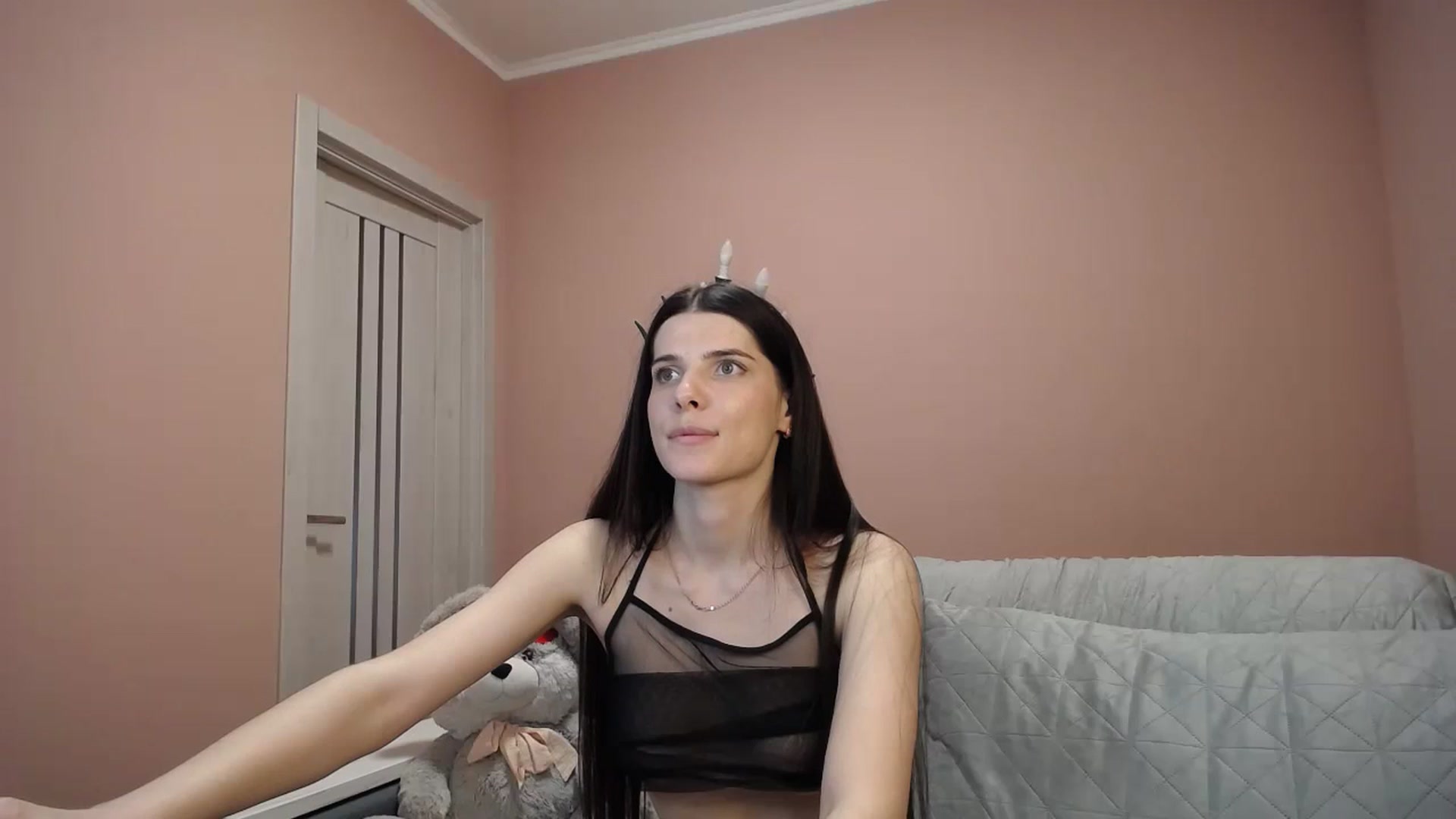 Gallery image thumbnail from SaraRich's myfreecams stream on, 05/14/2024, 12:40 image 13 of 20