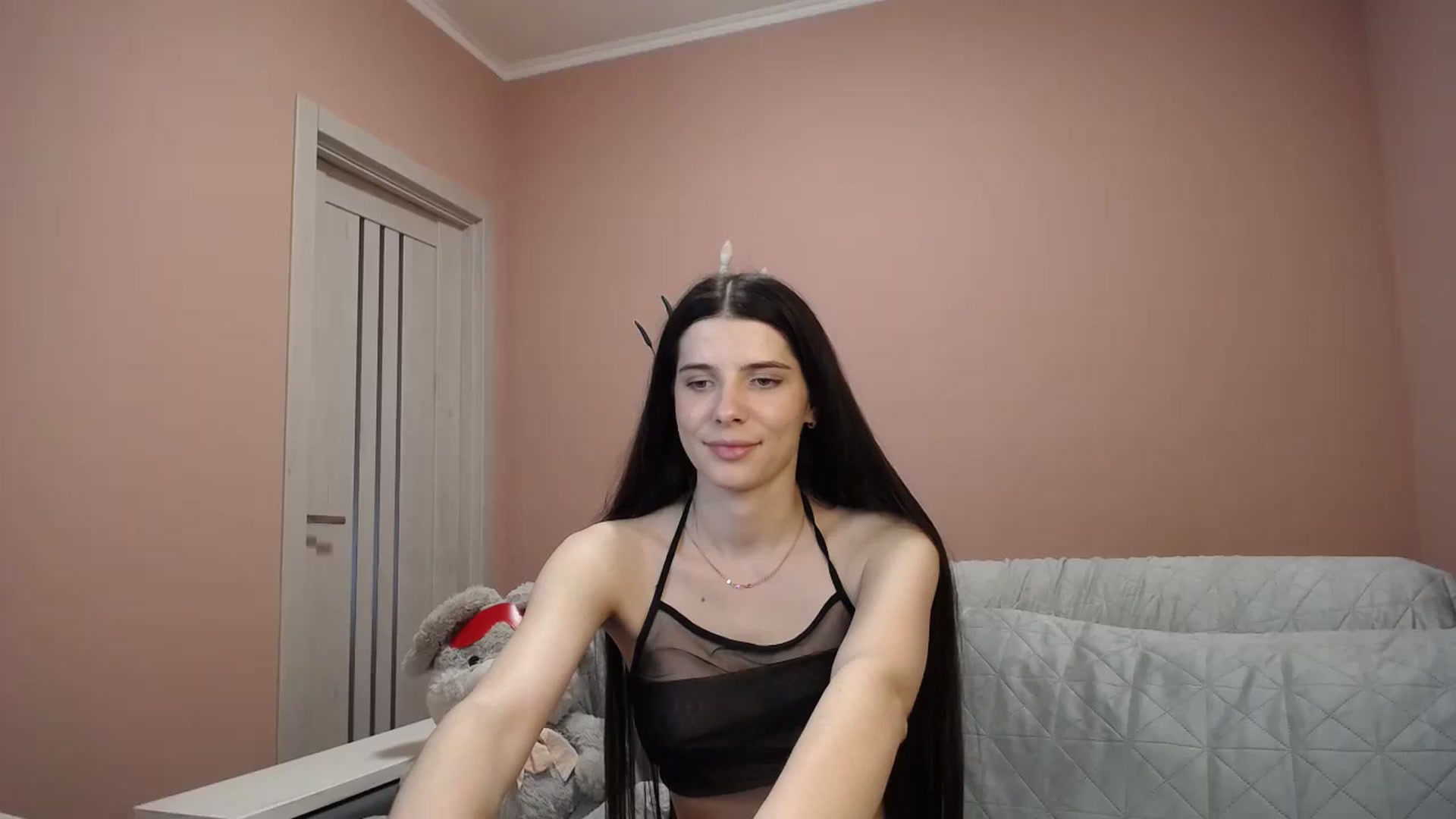 Gallery image thumbnail from SaraRich's myfreecams stream on, 05/14/2024, 12:40 image 16 of 20