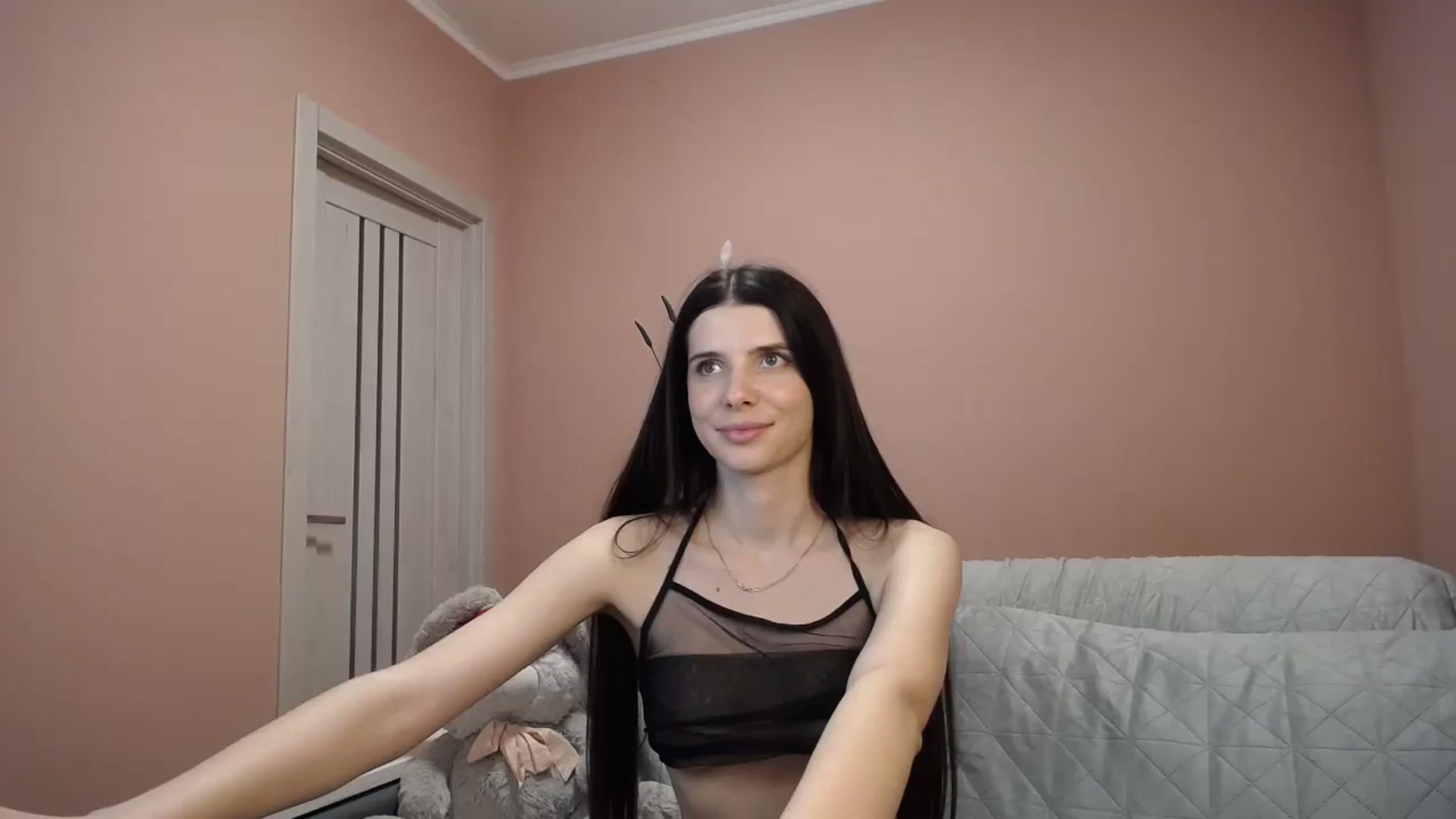 Gallery image thumbnail from SaraRich's myfreecams stream on, 05/14/2024, 12:40 image 9 of 20