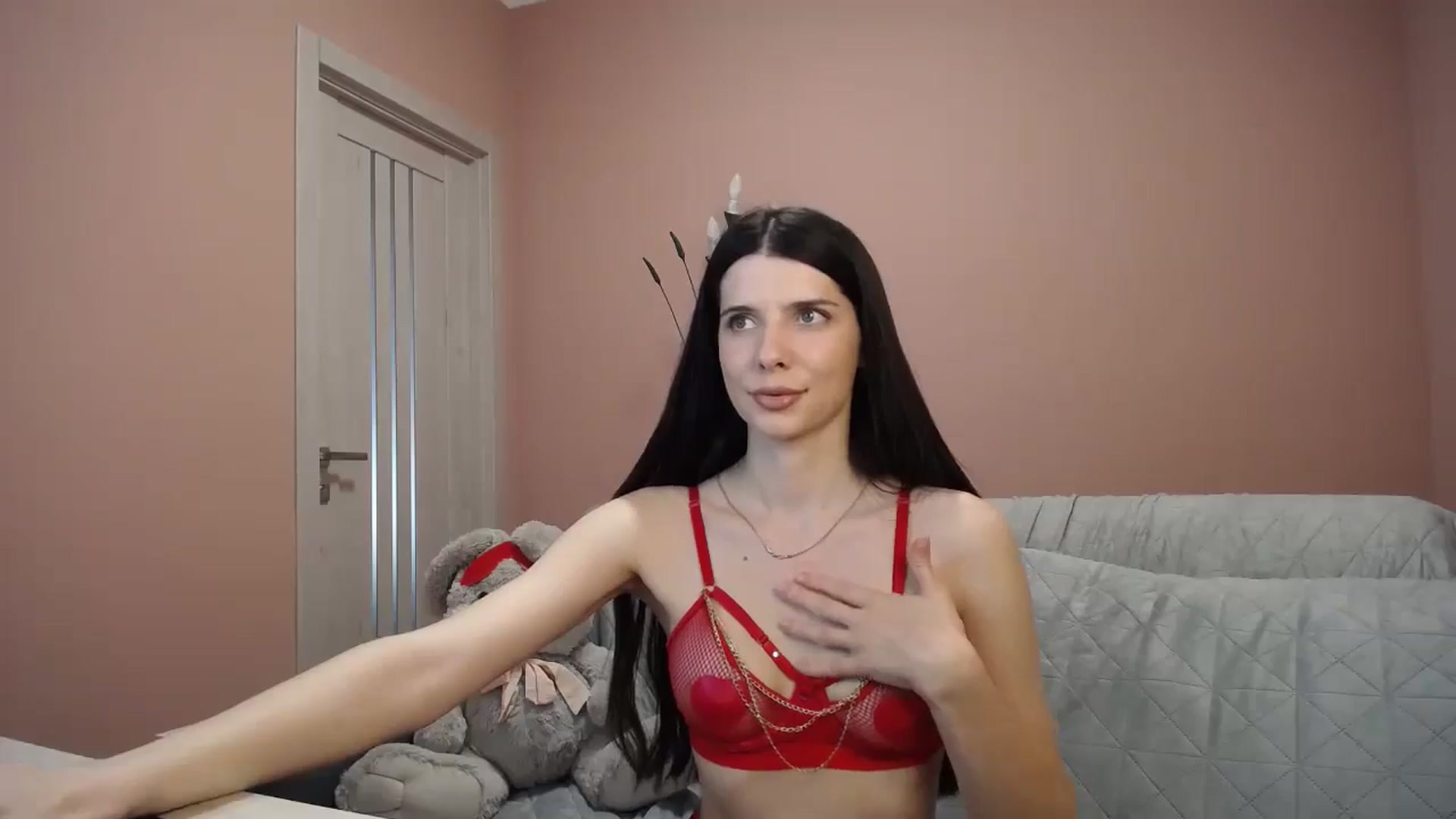Gallery image thumbnail from SaraRich's myfreecams stream on, 05/17/2024, 10:10 image 3 of 20