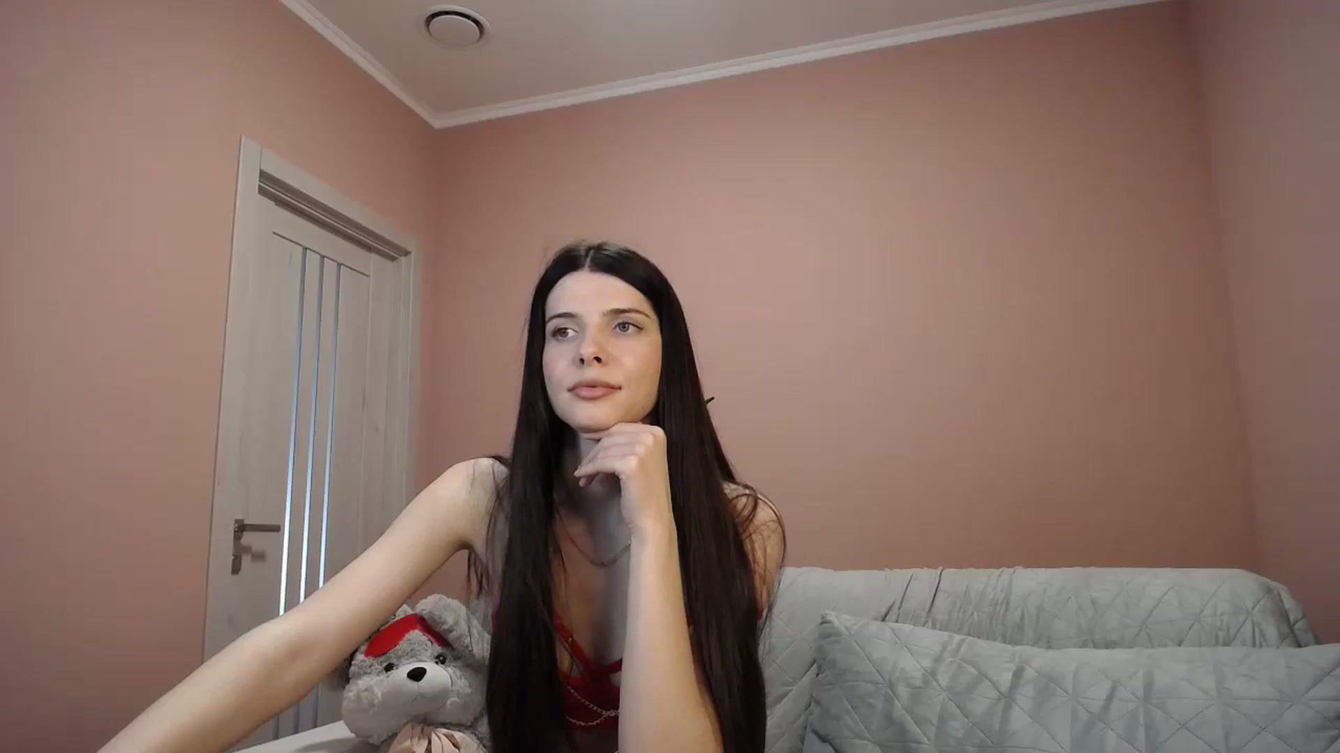 Gallery image thumbnail from SaraRich's myfreecams stream on, 05/17/2024, 10:10 image 16 of 20