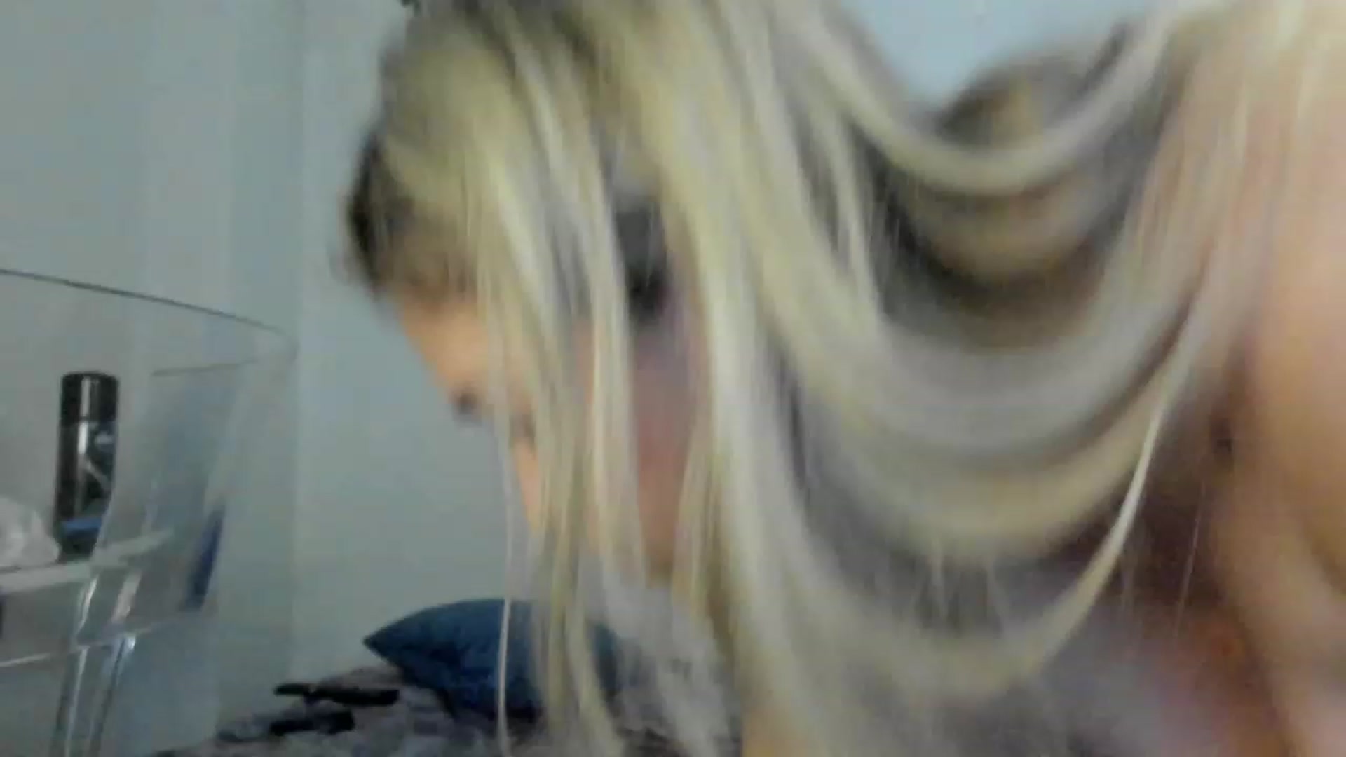 Gallery image thumbnail from SaraZafiro's myfreecams stream on, 11/14/2023, 12:25 image 10 of 20
