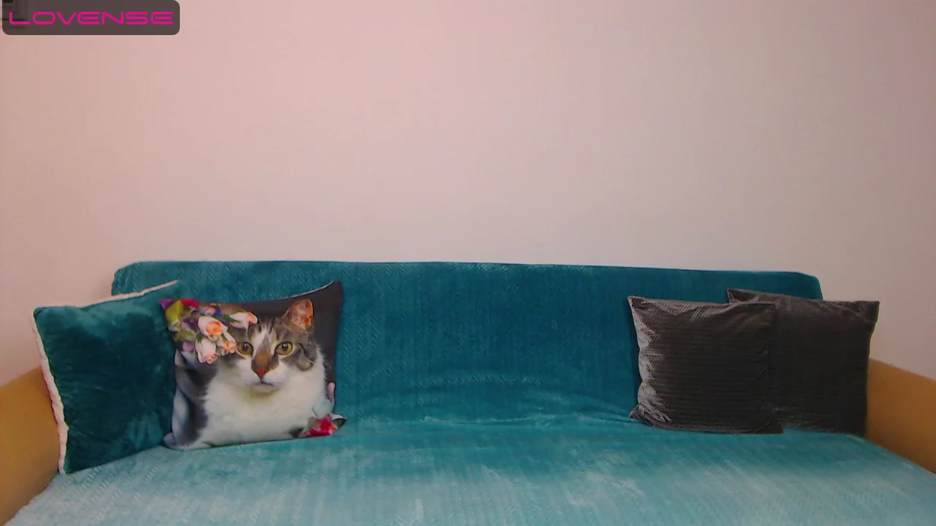 Gallery image thumbnail from Sara_Daisy's myfreecams stream on, 05/14/2023, 19:12 image 3 of 20