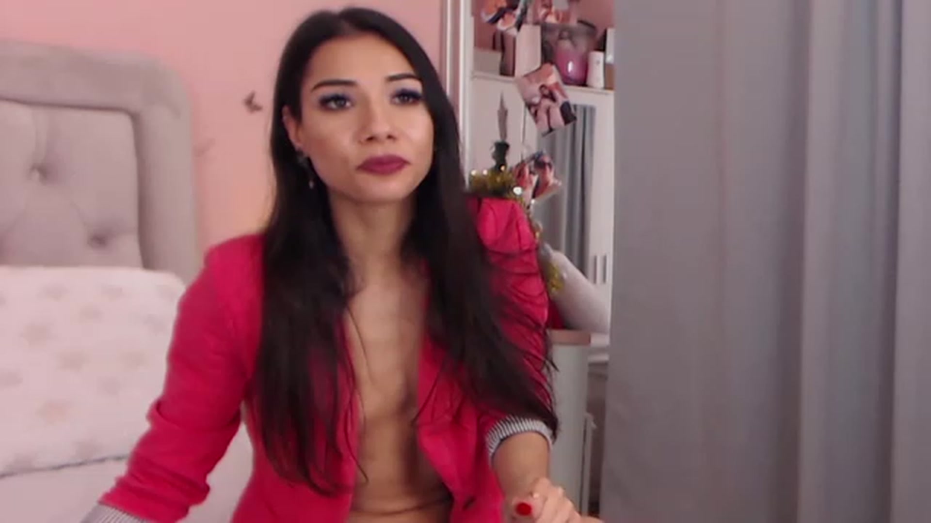 Gallery image thumbnail from Sara_Joy's myfreecams stream on, 12/19/2022, 23:31 image 20 of 20