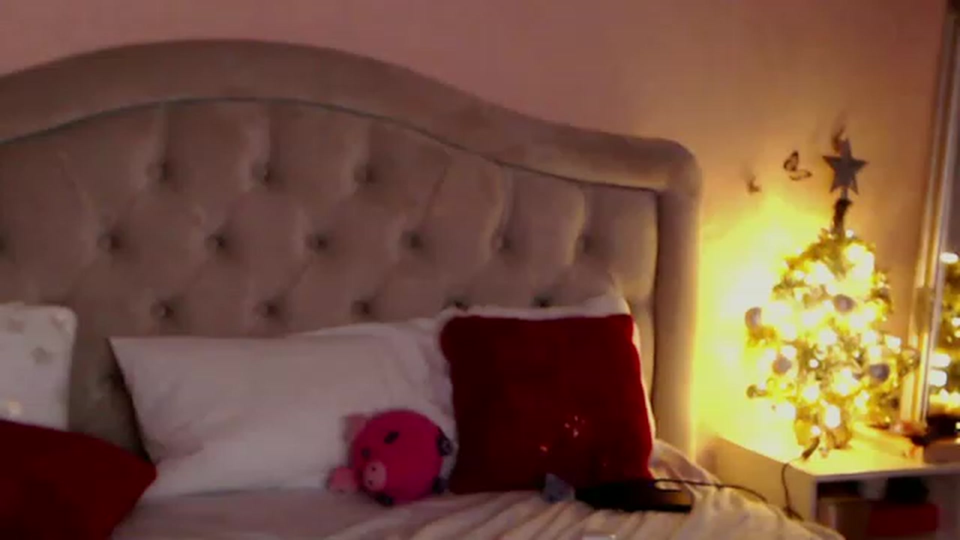 Gallery image thumbnail from Sara_Joy's myfreecams stream on, 12/23/2022, 20:36 image 20 of 20