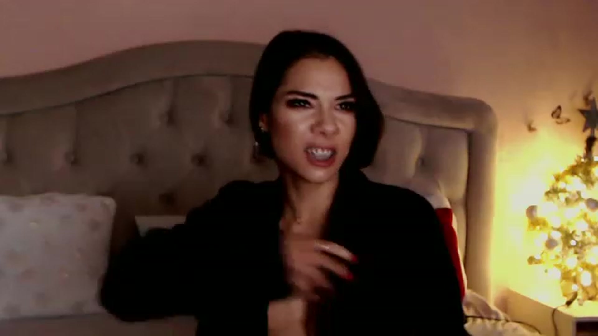 Gallery image thumbnail from Sara_Joy's myfreecams stream on, 12/23/2022, 21:24 image 11 of 20