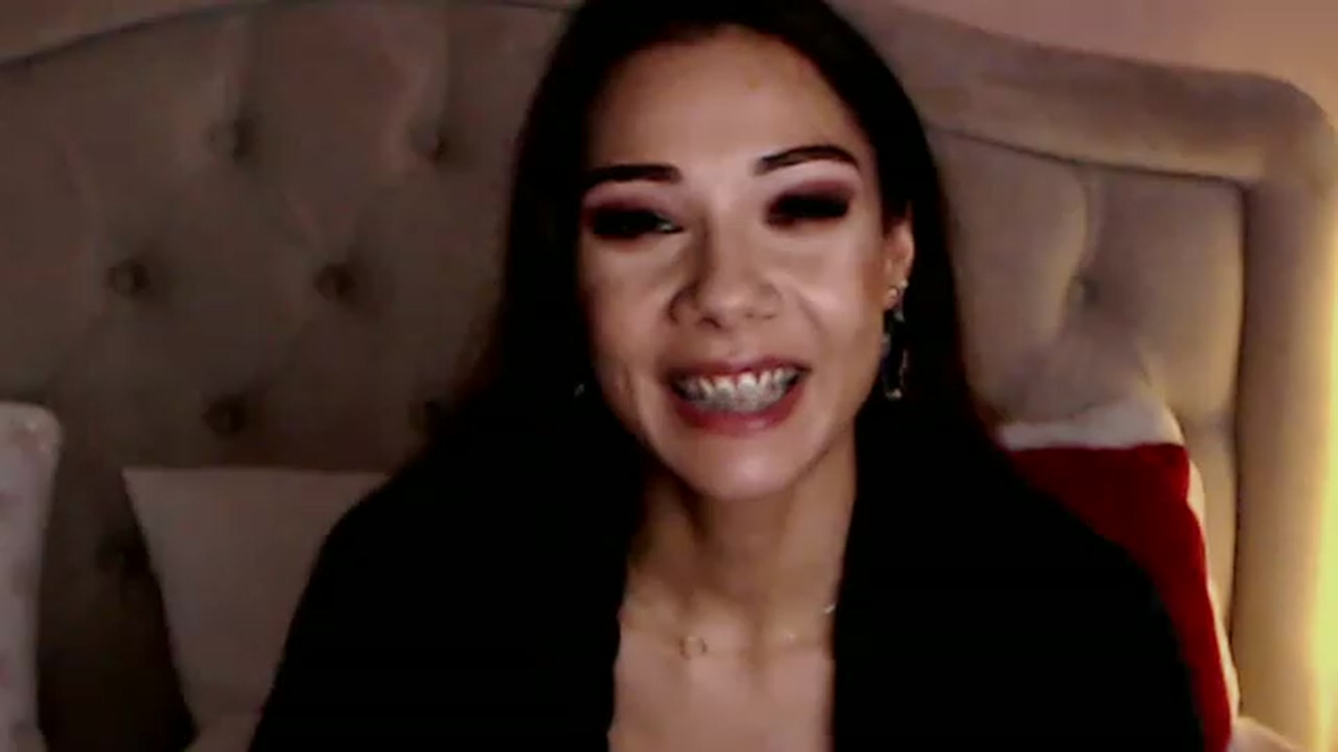 Gallery image thumbnail from Sara_Joy's myfreecams stream on, 12/23/2022, 21:24 image 6 of 20