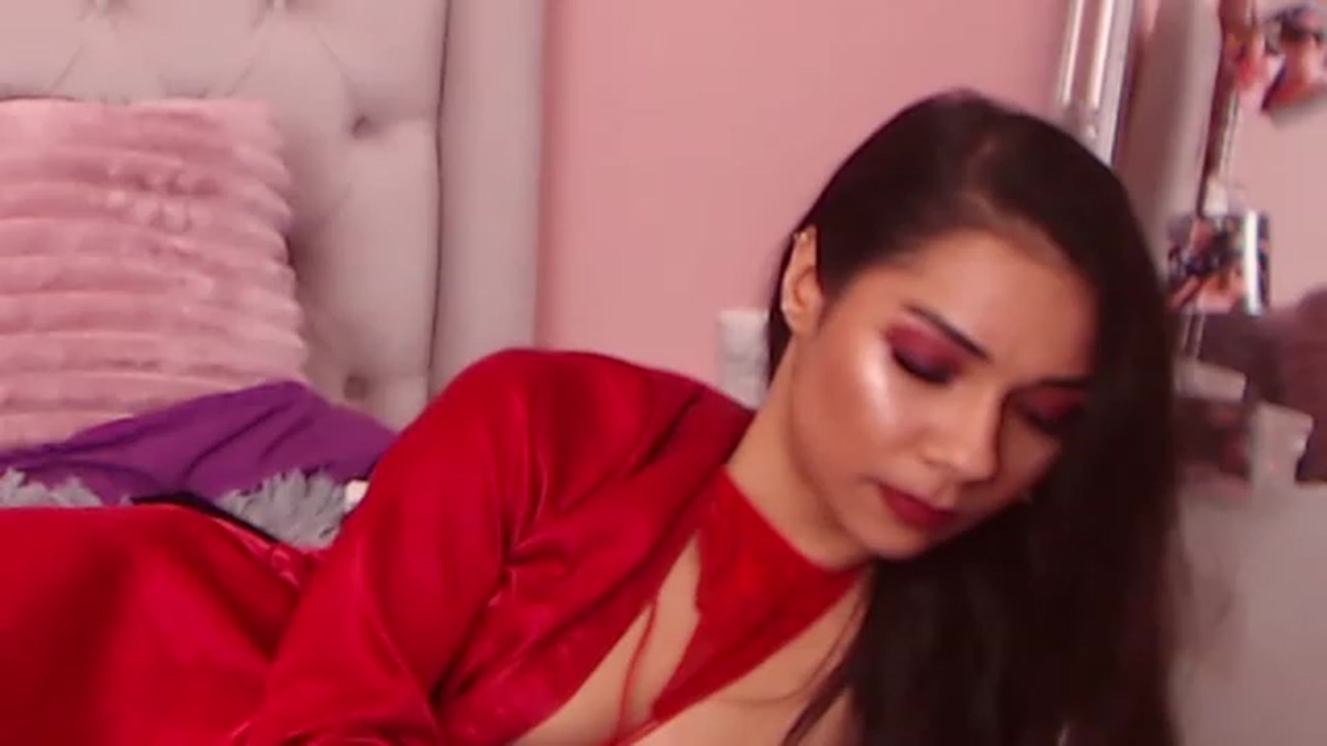Gallery image thumbnail from Sara_Joy's myfreecams stream on, 01/06/2023, 22:51 image 3 of 20