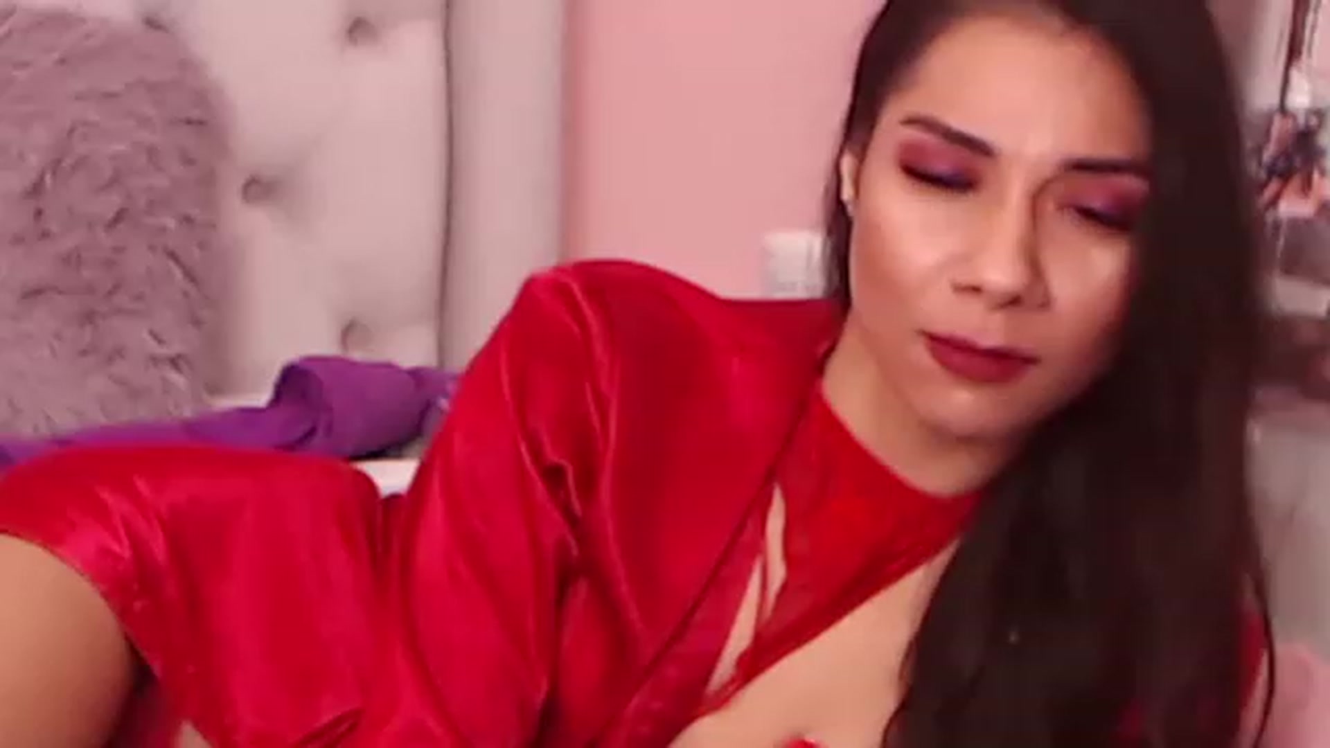 Gallery image thumbnail from Sara_Joy's myfreecams stream on, 01/06/2023, 22:51 image 8 of 20