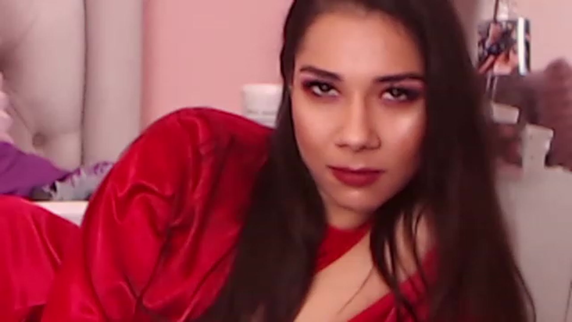 Gallery image thumbnail from Sara_Joy's myfreecams stream on, 01/06/2023, 22:51 image 7 of 20