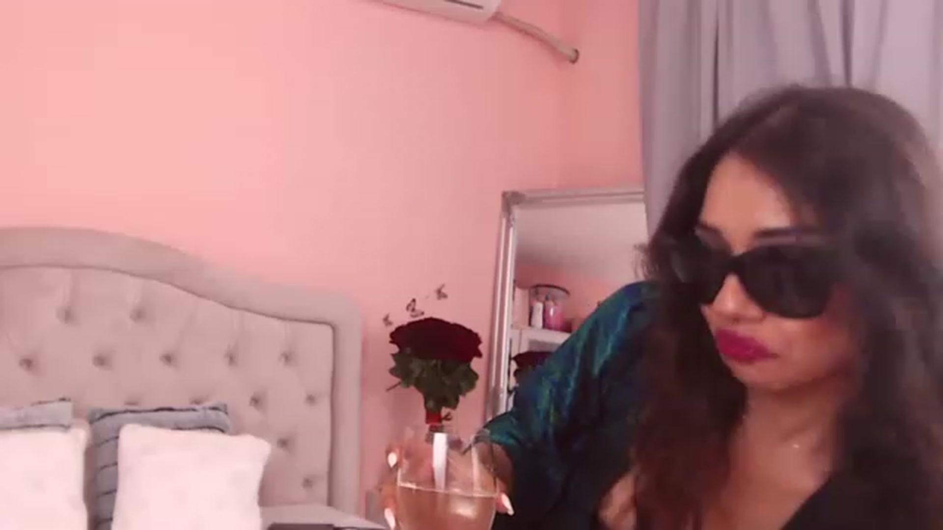 Gallery image thumbnail from Sara_Joy's myfreecams stream on, 02/20/2023, 21:57 image 9 of 20