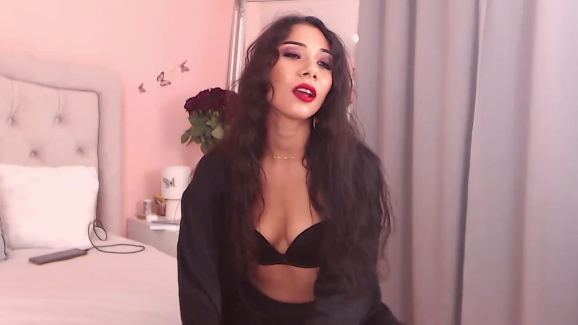 Gallery image thumbnail from Sara_Joy's myfreecams stream on, 02/23/2023, 19:37 image 8 of 20