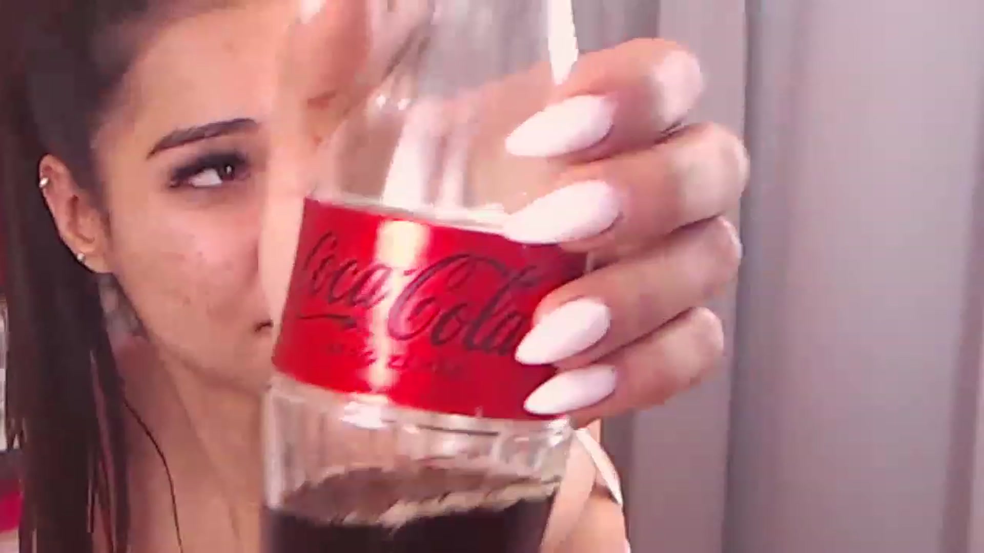Gallery image thumbnail from Sara_Joy's myfreecams stream on, 03/18/2023, 04:35 image 12 of 20