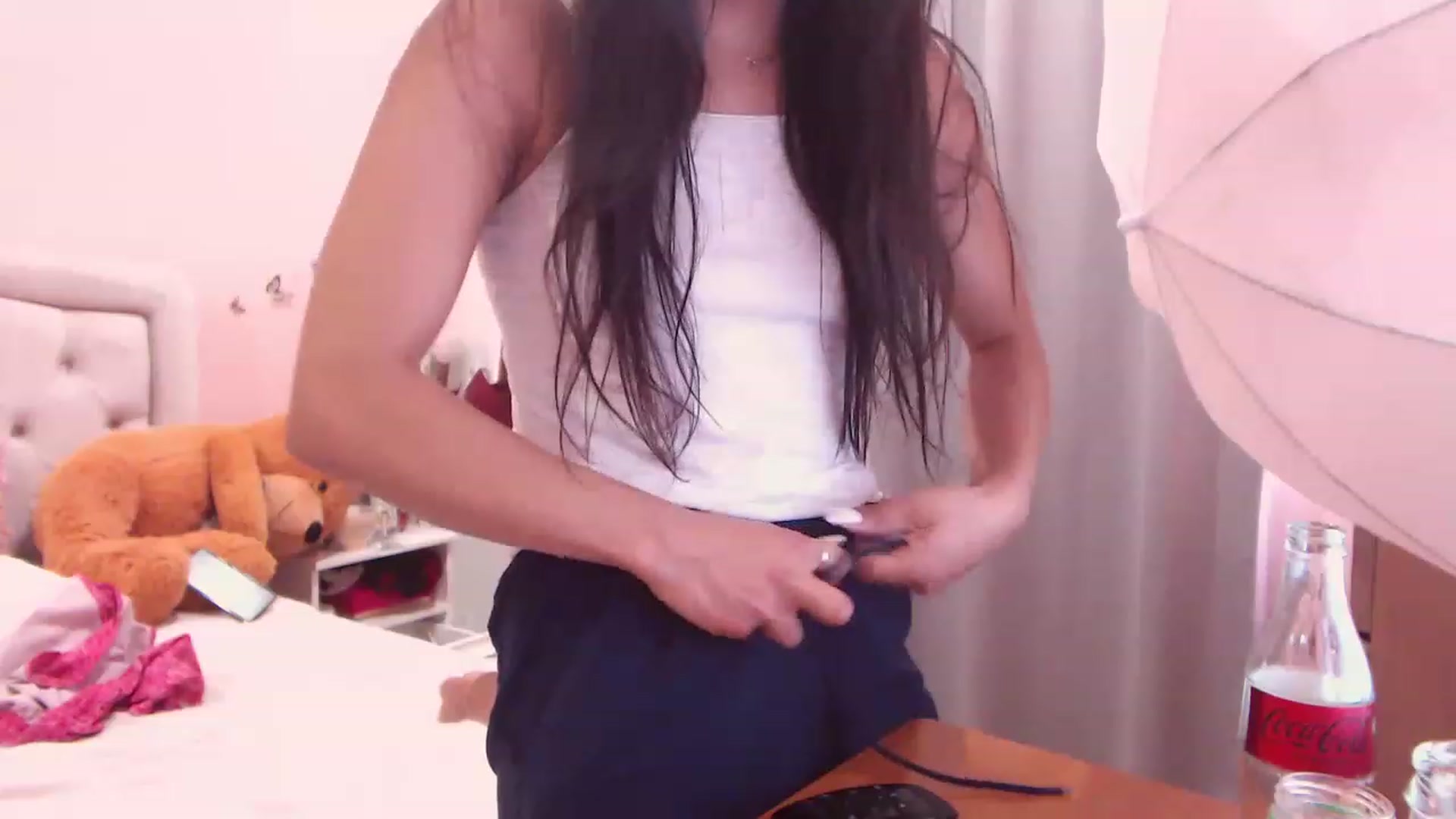 Gallery image thumbnail from Sara_Joy's myfreecams stream on, 03/18/2023, 06:05 image 17 of 20