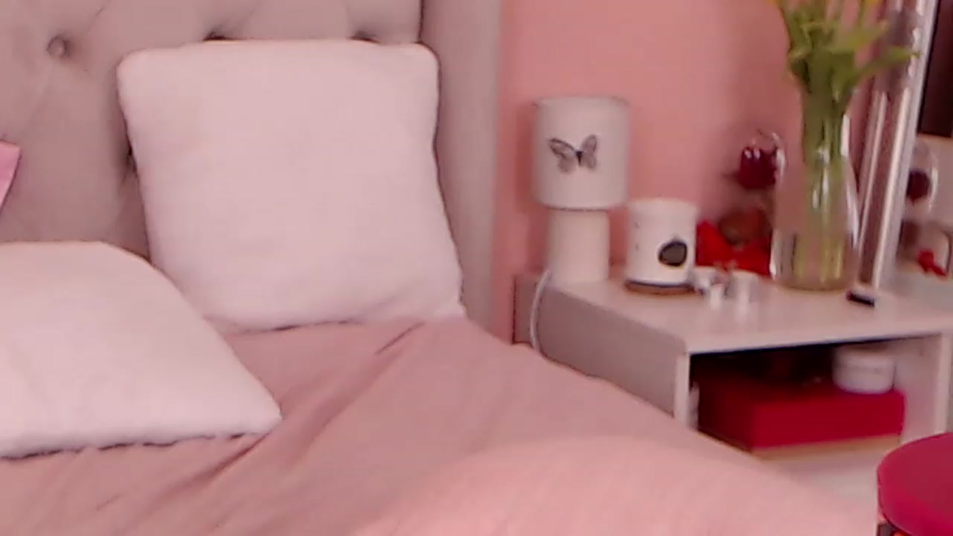 Gallery image thumbnail from Sara_Joy's myfreecams stream on, 03/26/2023, 01:37 image 15 of 20