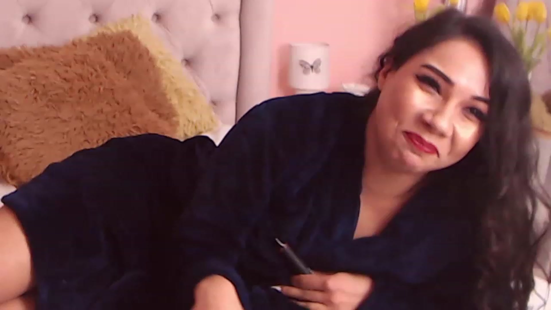 Gallery image thumbnail from Sara_Joy's myfreecams stream on, 03/29/2023, 20:27 image 16 of 20