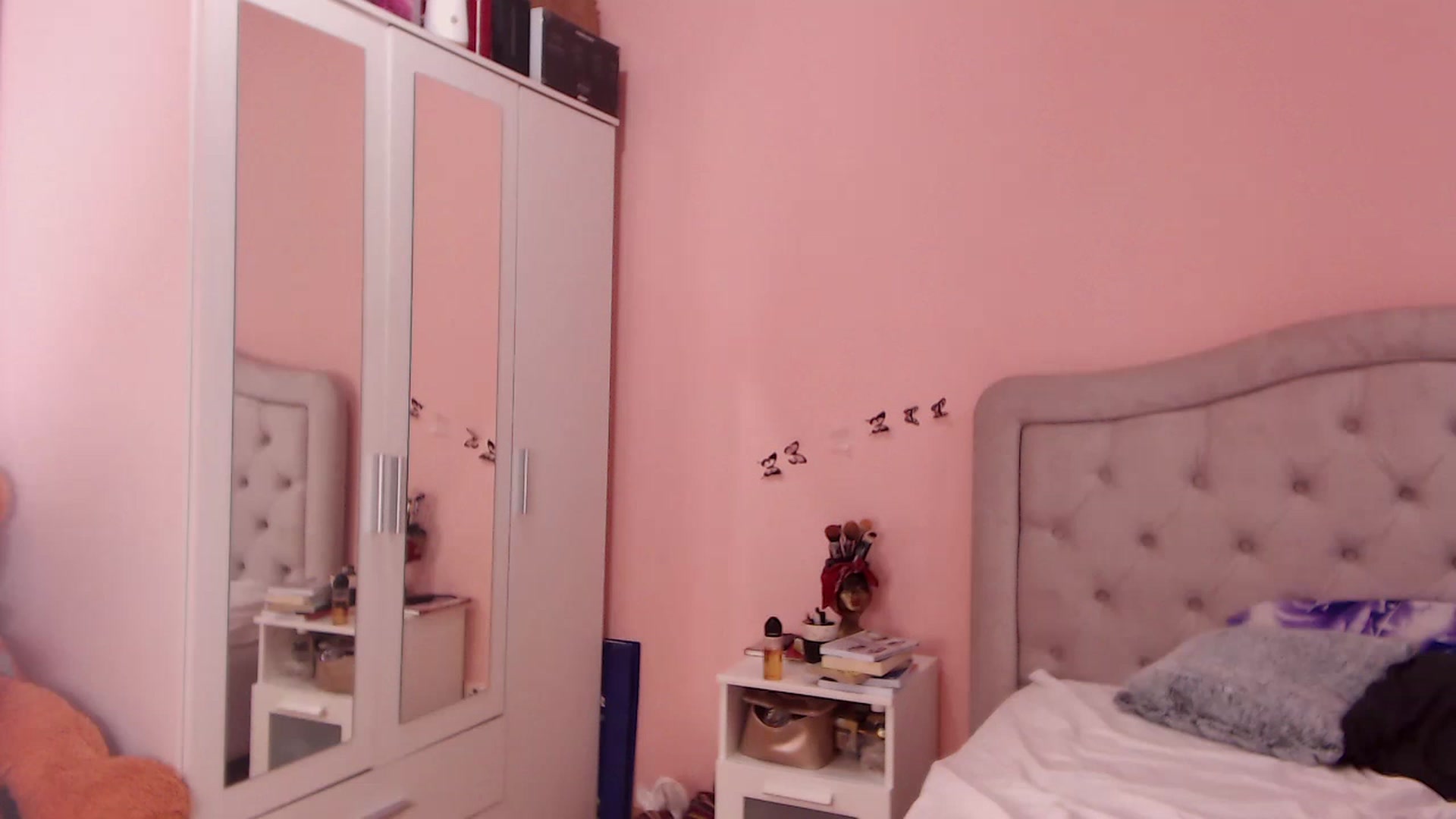 Gallery image thumbnail from Sara_Joy's myfreecams stream on, 04/12/2023, 24:01 image 5 of 20