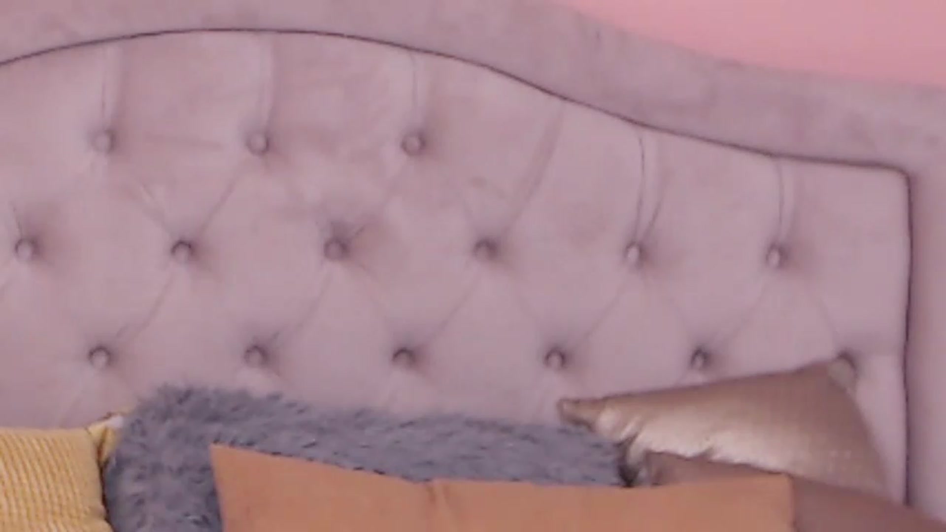 Gallery image thumbnail from Sara_Joy's myfreecams stream on, 04/22/2023, 24:34 image 11 of 20
