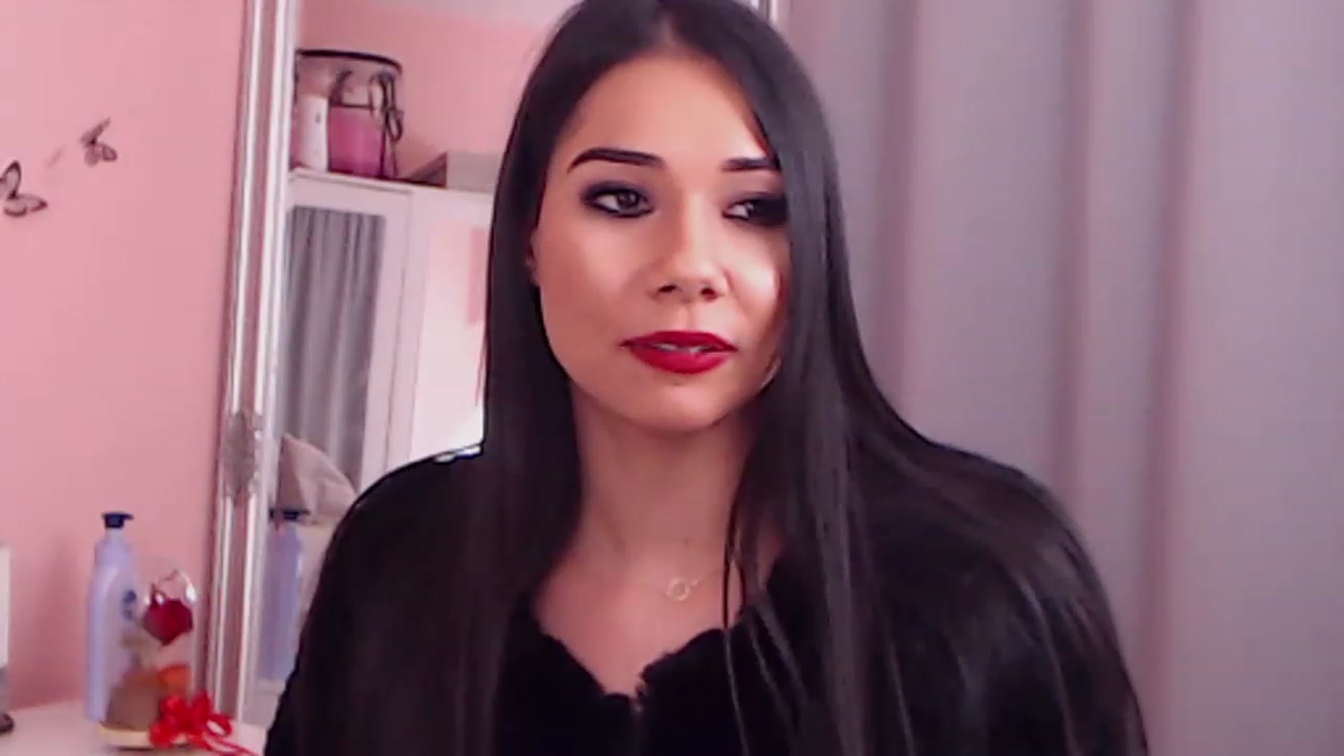 Gallery image thumbnail from Sara_Joy's myfreecams stream on, 06/22/2023, 23:09 image 8 of 20