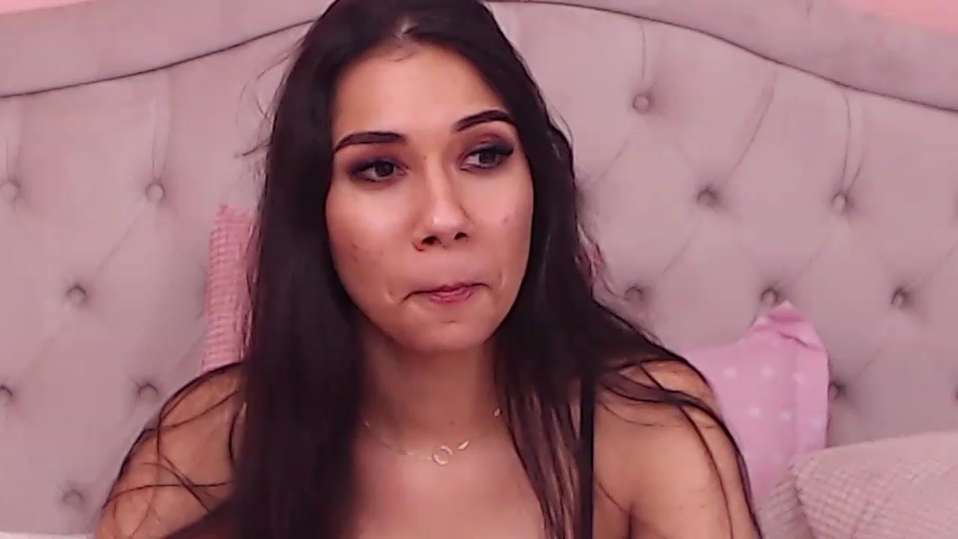 Gallery image thumbnail from Sara_Joy's myfreecams stream on, 06/26/2023, 24:02 image 16 of 20
