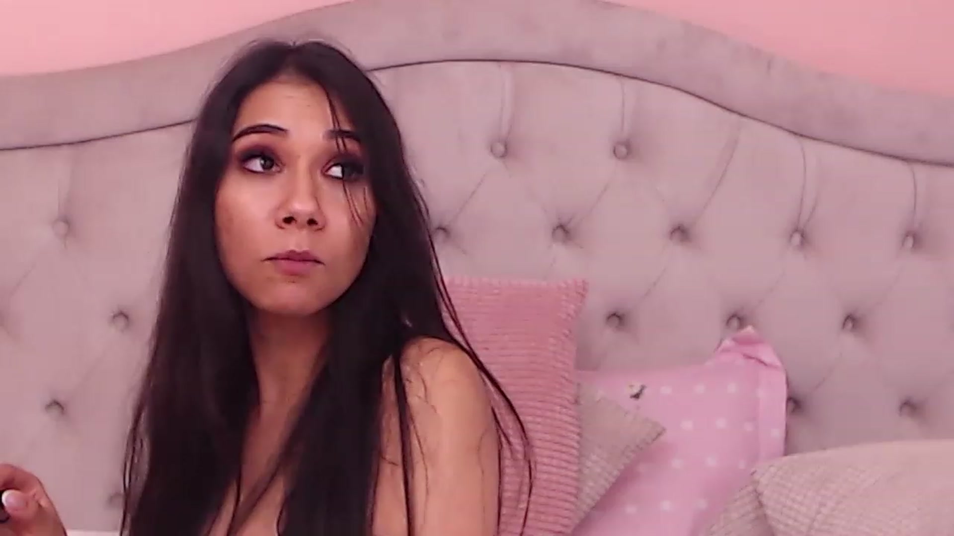 Gallery image thumbnail from Sara_Joy's myfreecams stream on, 06/26/2023, 02:40 image 9 of 20