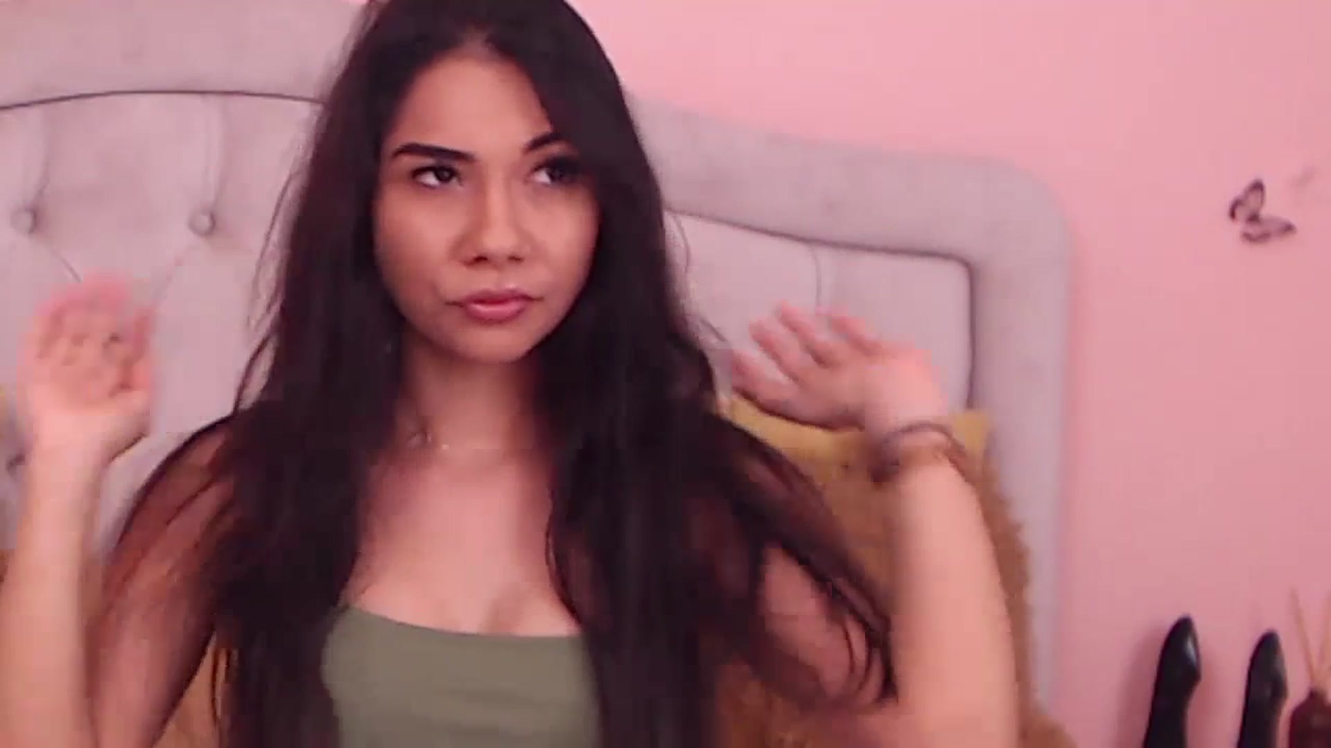 Gallery image thumbnail from Sara_Joy's myfreecams stream on, 06/29/2023, 19:44 image 5 of 20