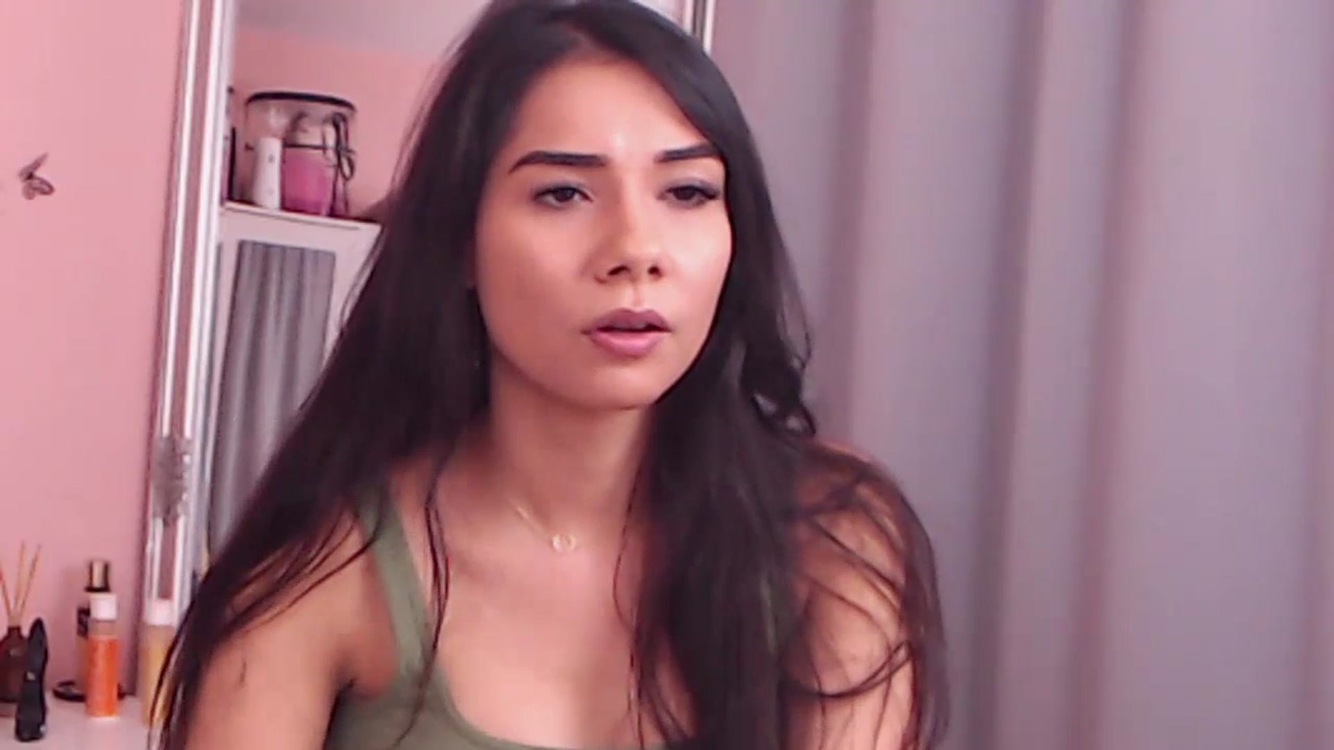 Gallery image thumbnail from Sara_Joy's myfreecams stream on, 06/29/2023, 21:08 image 10 of 20