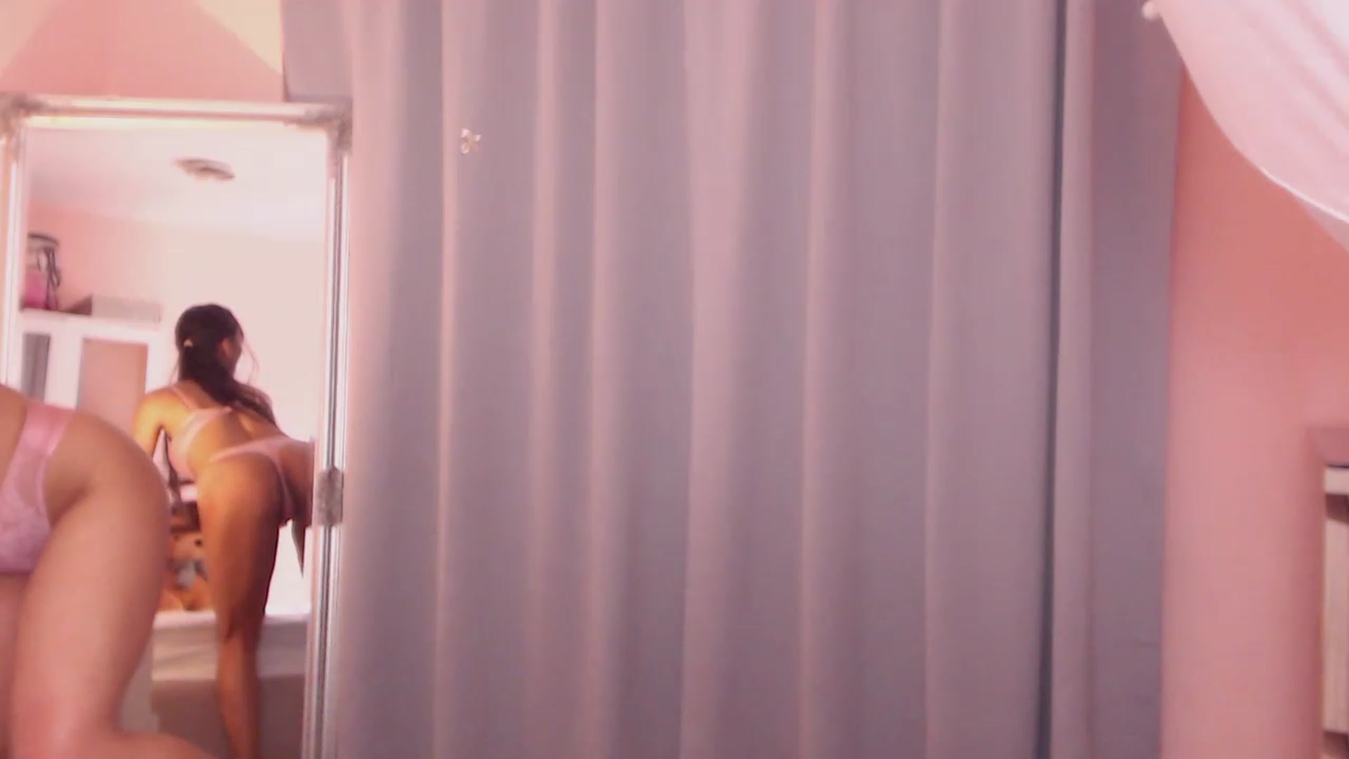 Gallery image thumbnail from Sara_Joy's myfreecams stream on, 07/17/2023, 21:12 image 17 of 20