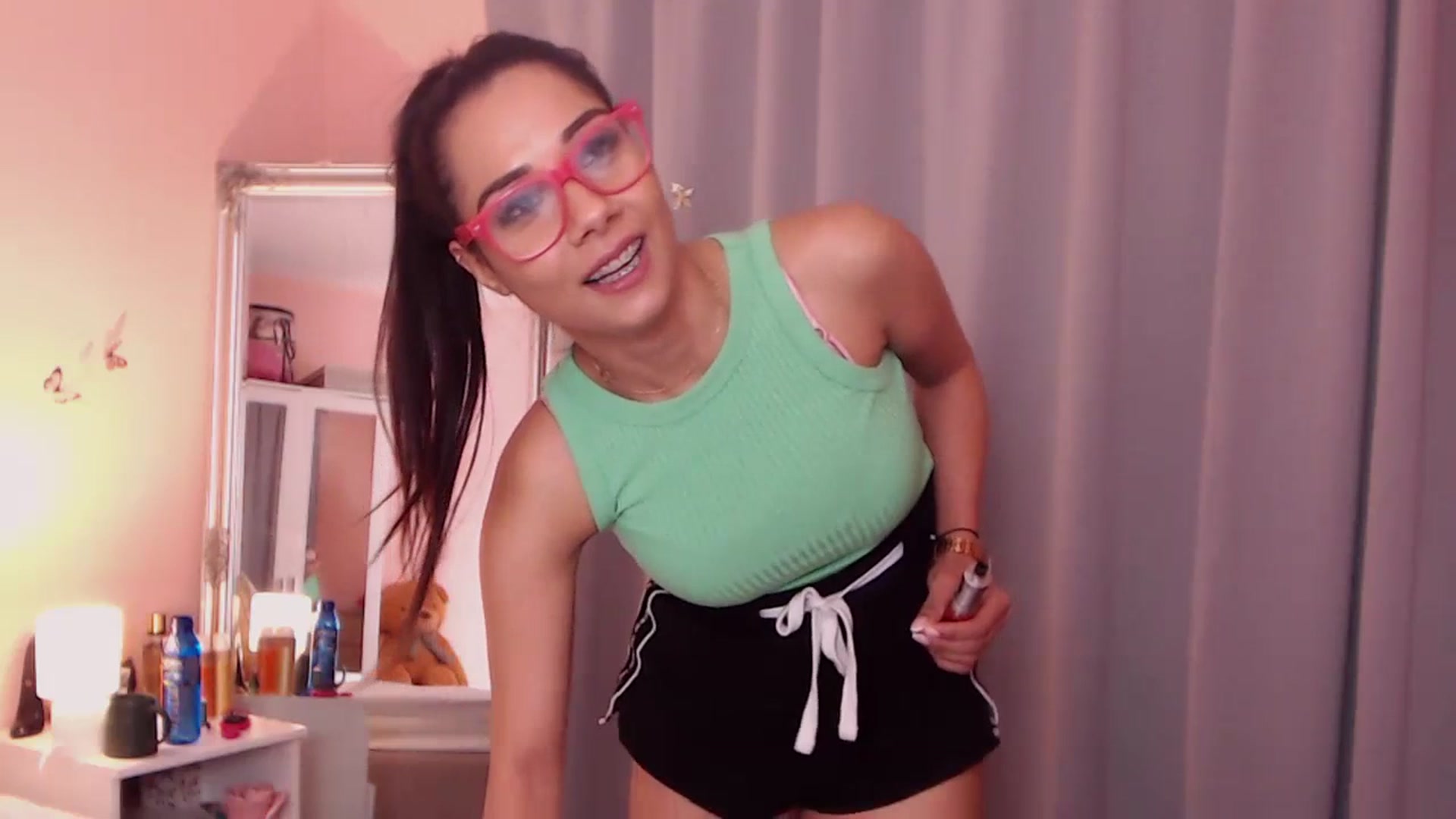 Gallery image thumbnail from Sara_Joy's myfreecams stream on, 07/17/2023, 21:52 image 7 of 20
