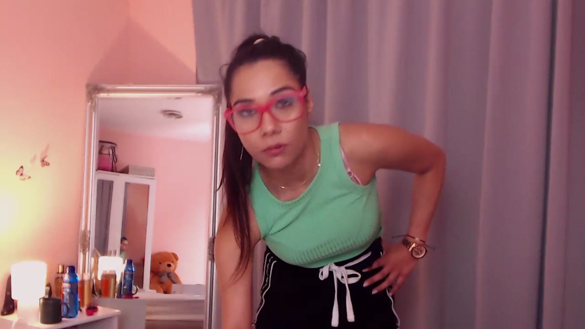 Gallery image thumbnail from Sara_Joy's myfreecams stream on, 07/17/2023, 21:52 image 6 of 20