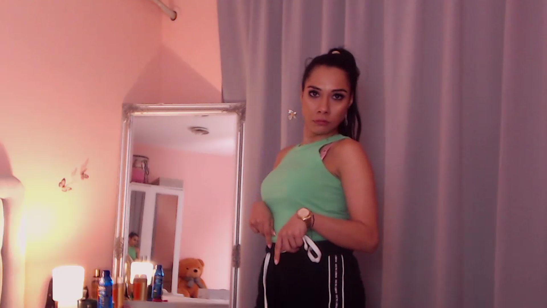 Gallery image thumbnail from Sara_Joy's myfreecams stream on, 07/17/2023, 21:52 image 3 of 20