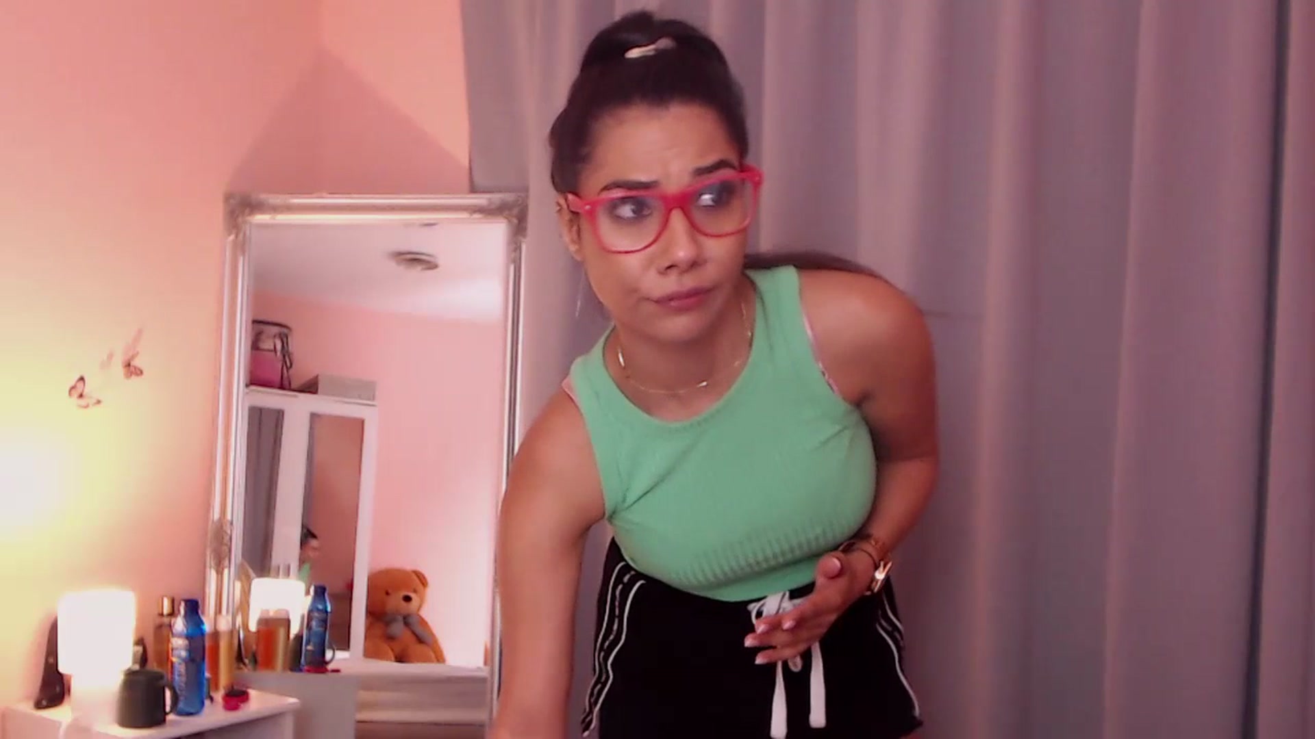 Gallery image thumbnail from Sara_Joy's myfreecams stream on, 07/17/2023, 21:52 image 9 of 20