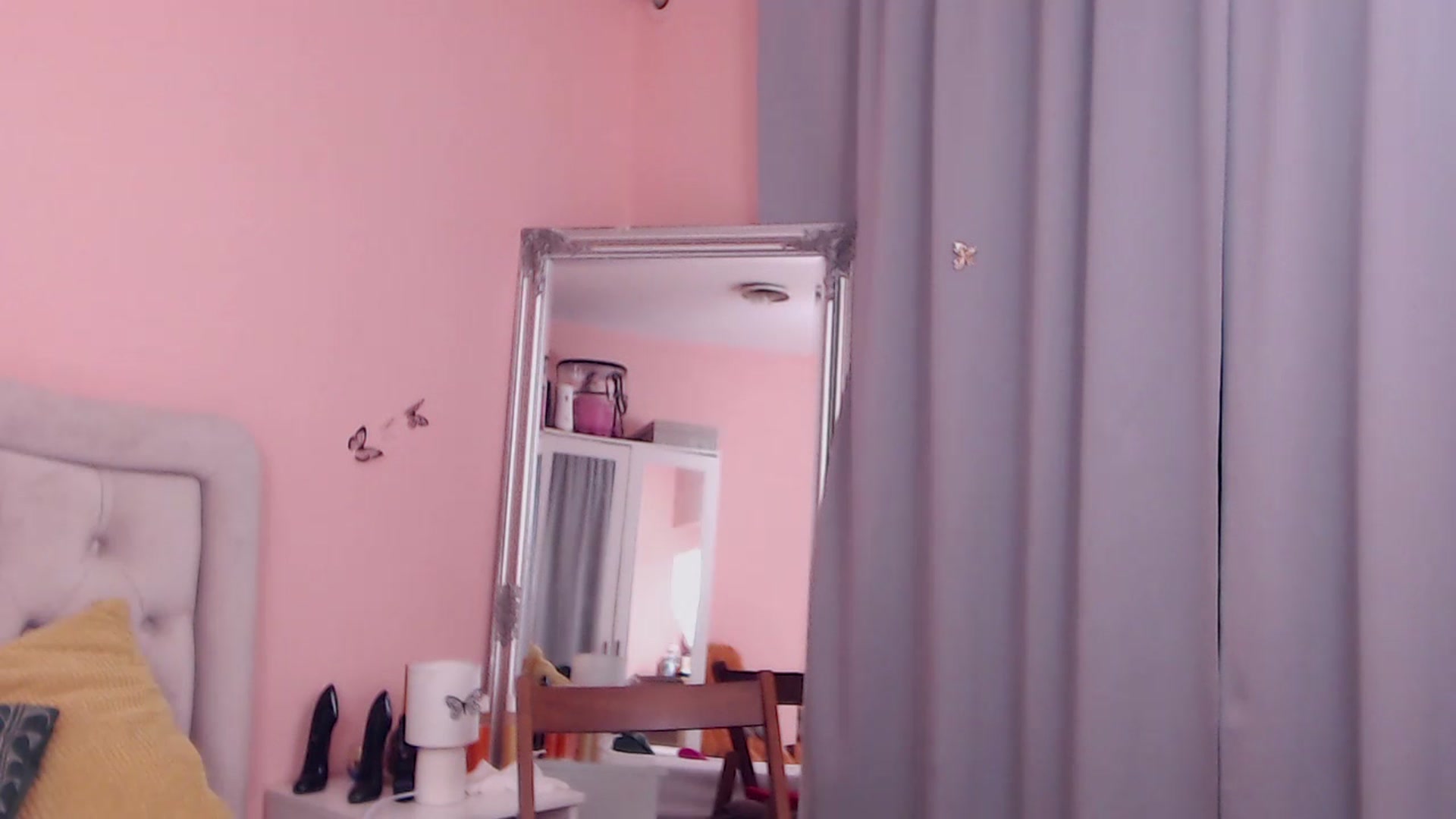 Gallery image thumbnail from Sara_Joy's myfreecams stream on, 07/21/2023, 24:44 image 1 of 20