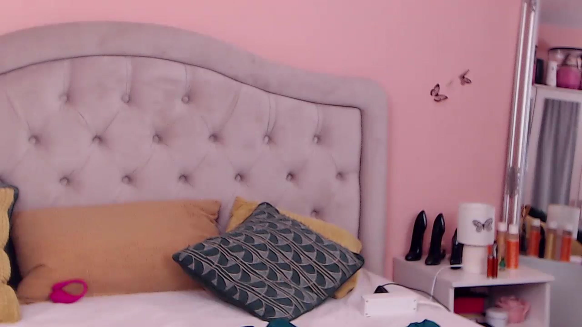 Gallery image thumbnail from Sara_Joy's myfreecams stream on, 07/21/2023, 21:43 image 18 of 20